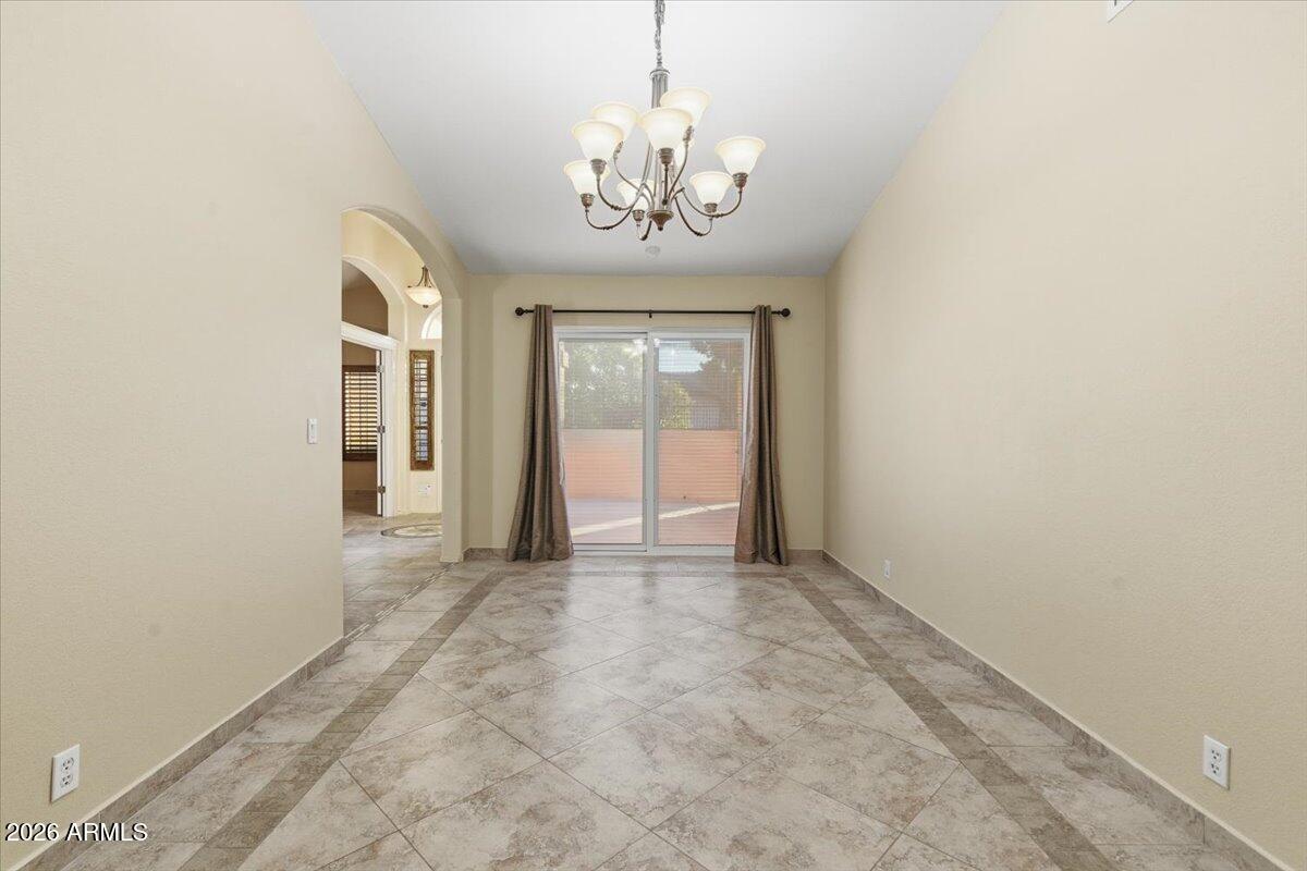 2240 E KENWOOD Street