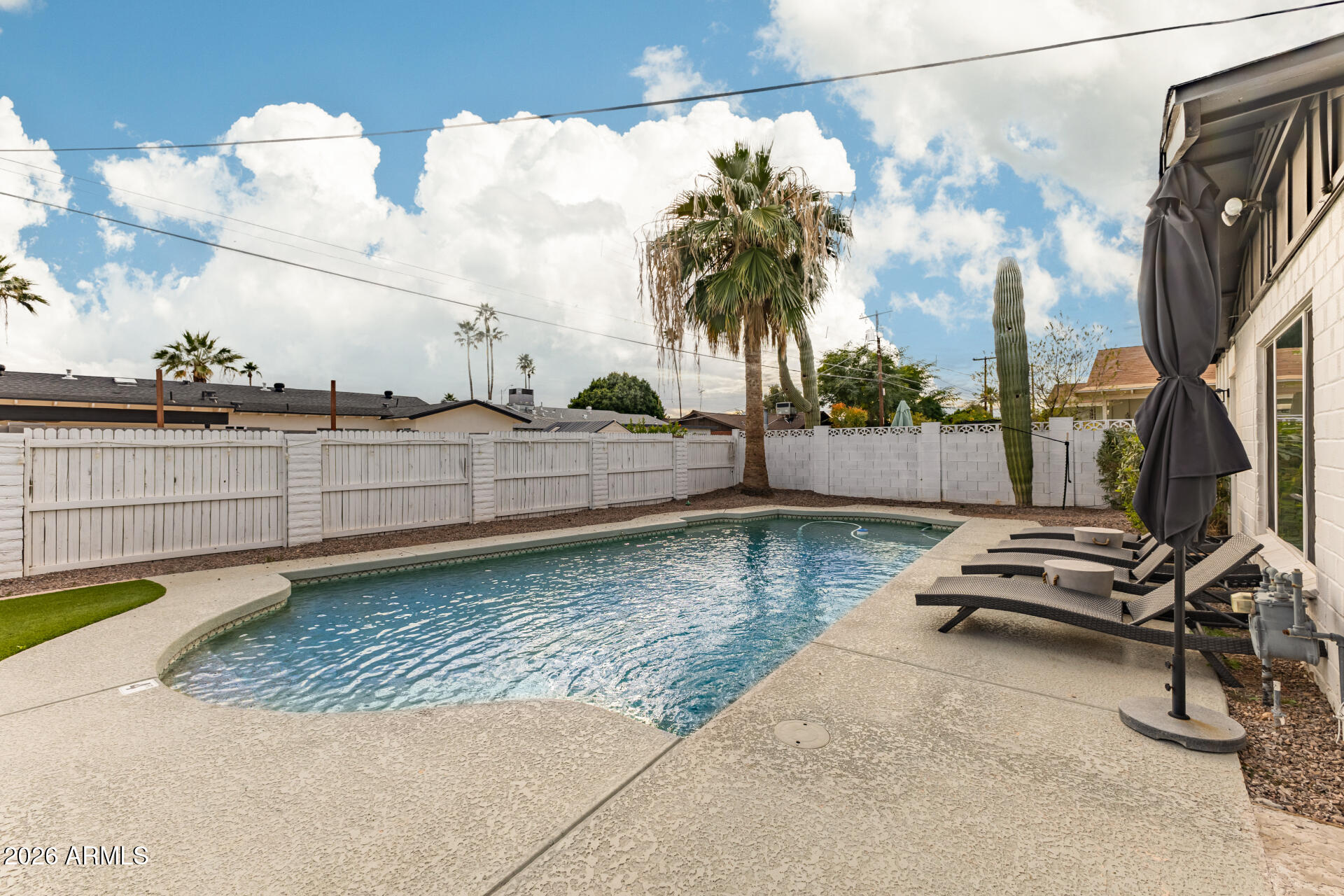 8619 E ROANOKE Avenue