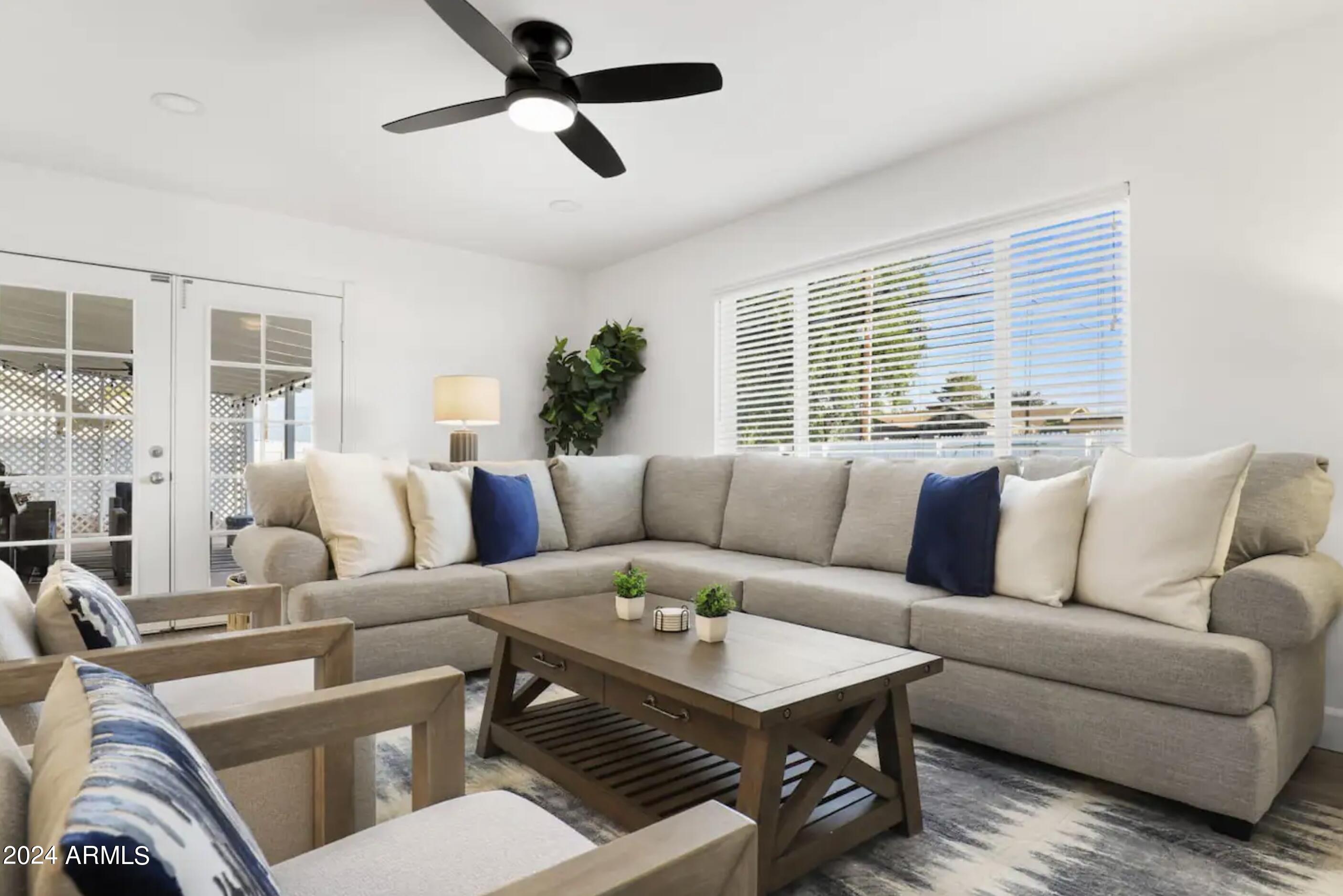 8619 E ROANOKE Avenue