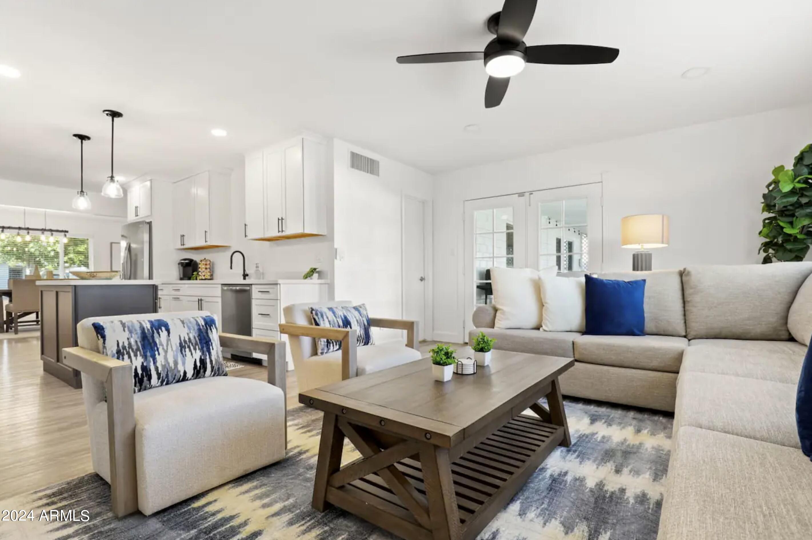 8619 E ROANOKE Avenue