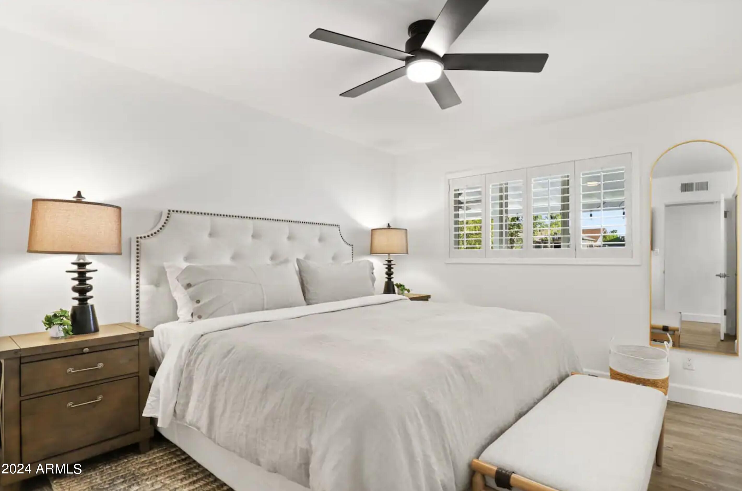 8619 E ROANOKE Avenue