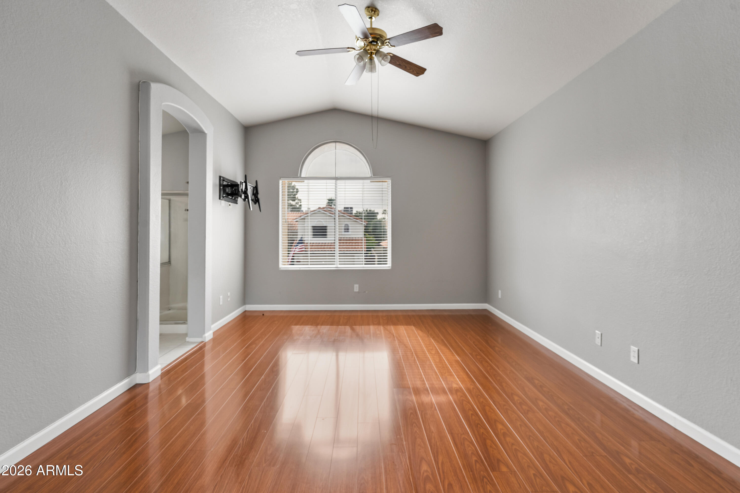 1304 E MURIEL Drive