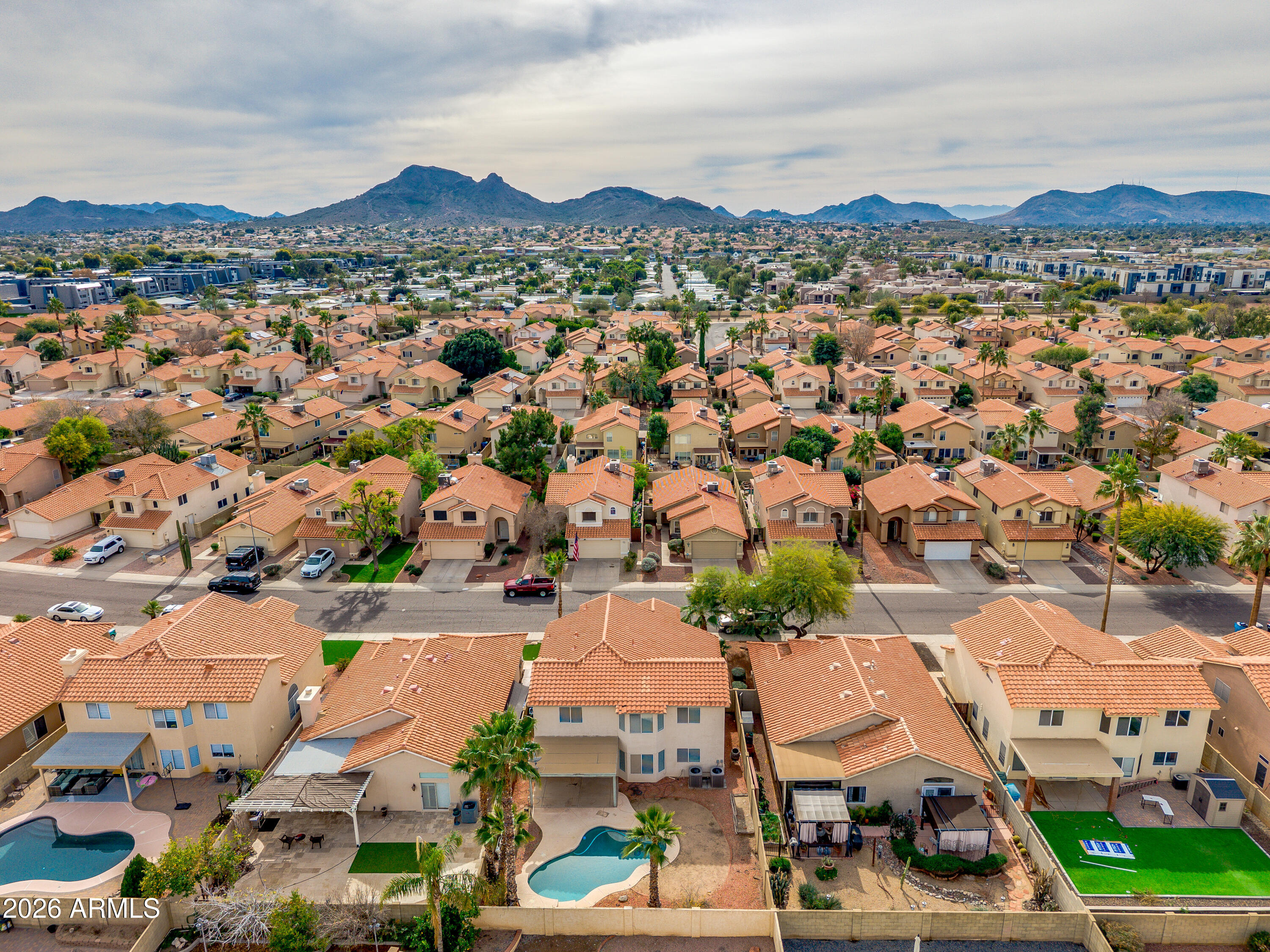 1304 E MURIEL Drive