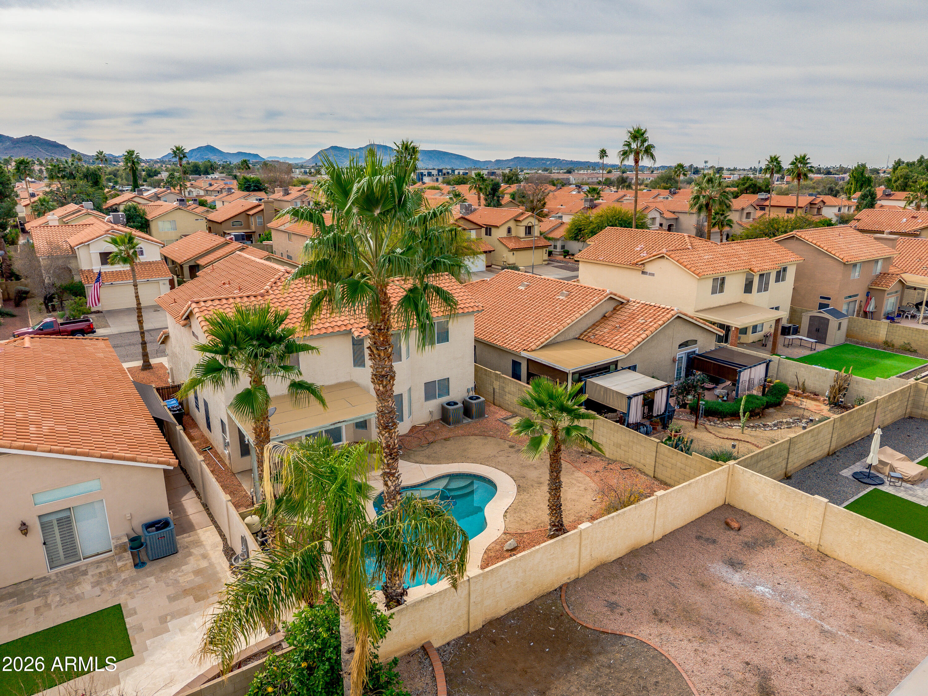 1304 E MURIEL Drive