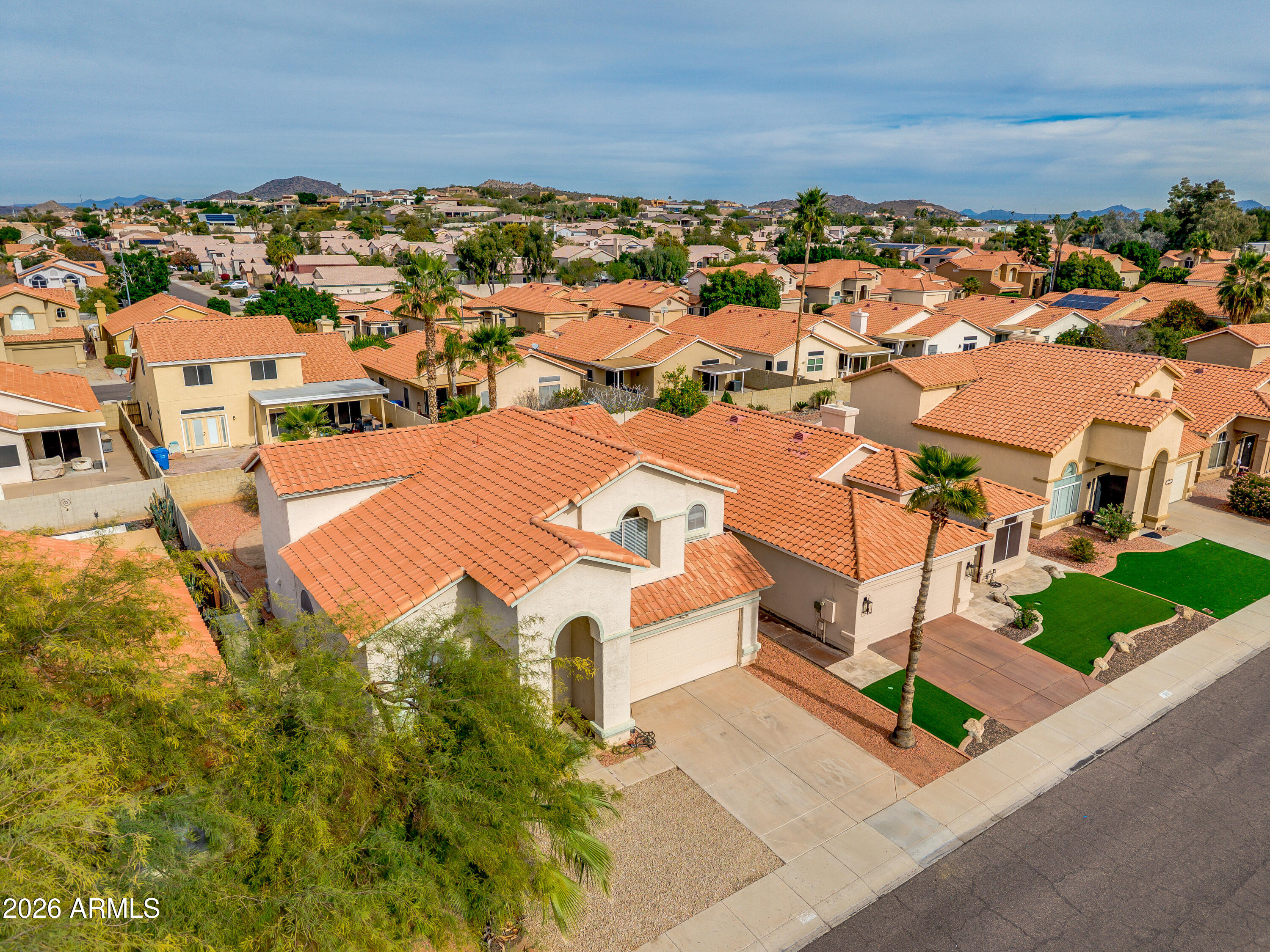 1304 E MURIEL Drive