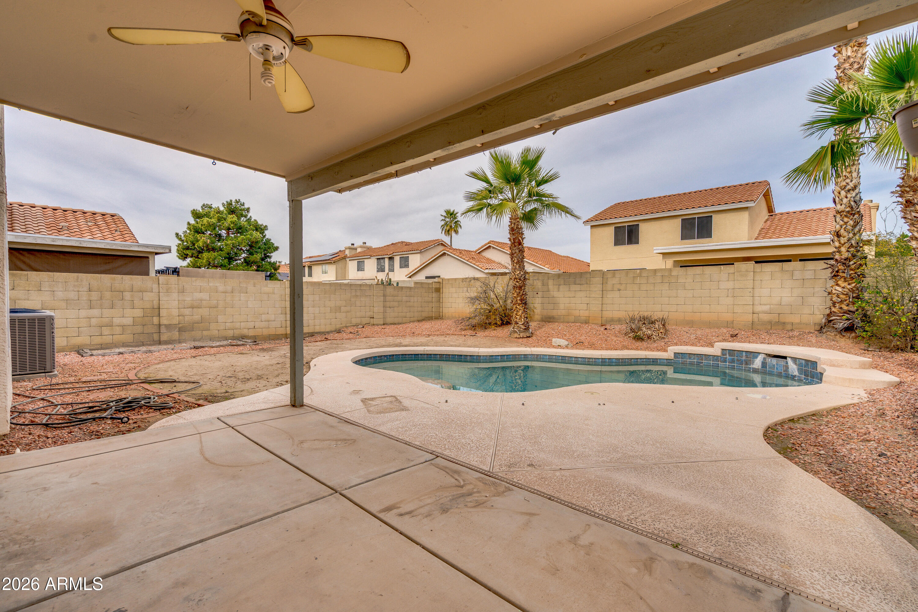 1304 E MURIEL Drive