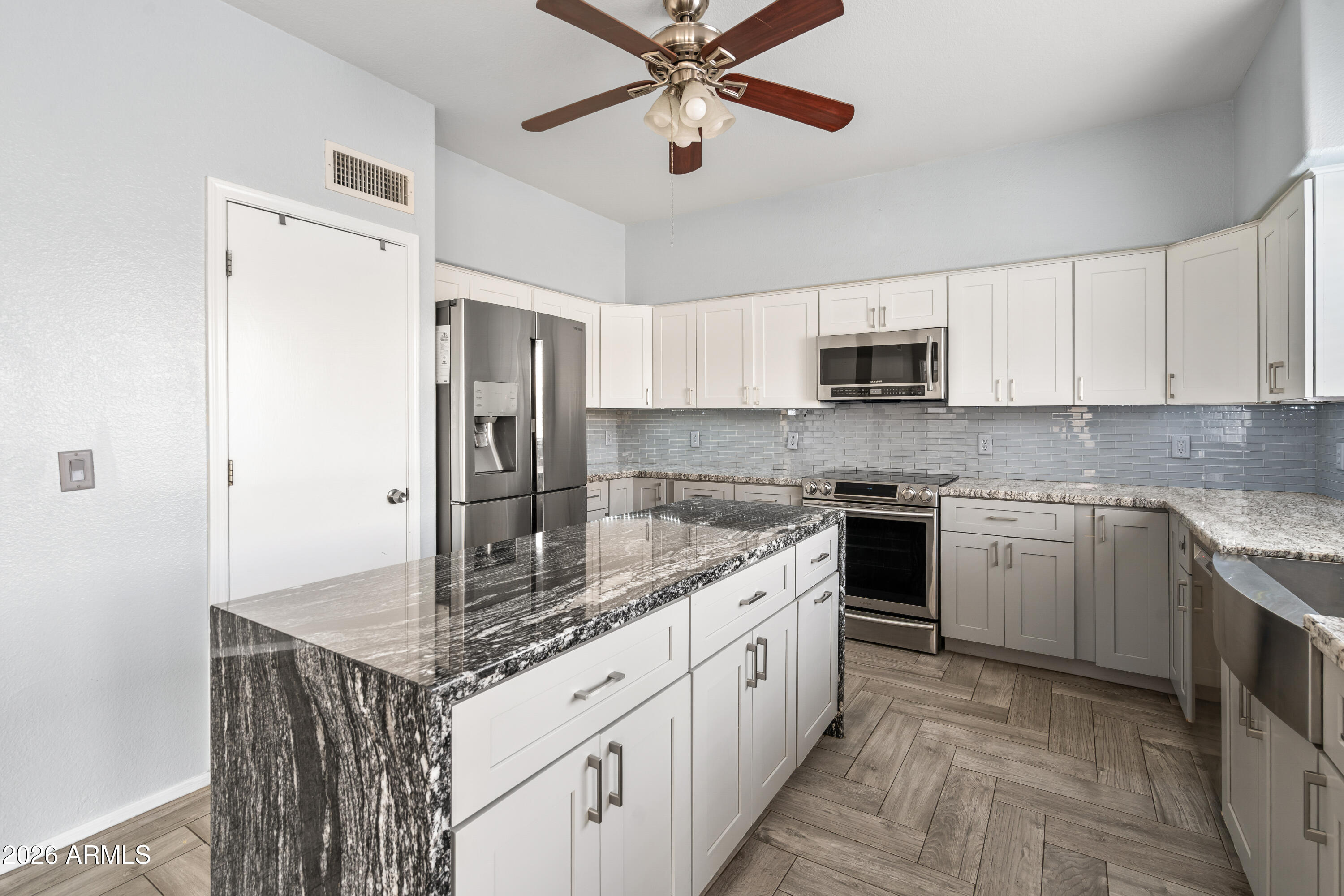 1304 E MURIEL Drive