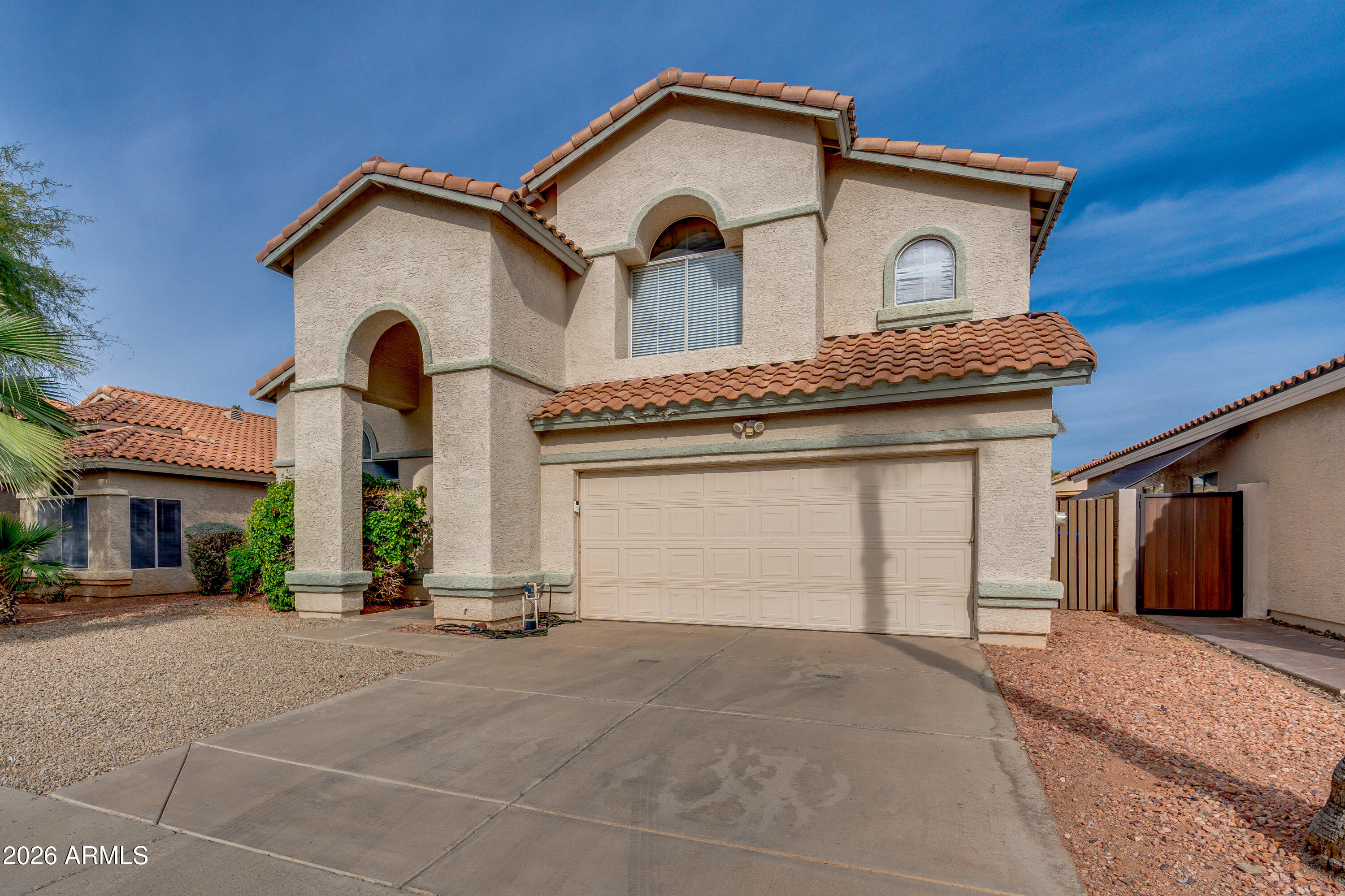 1304 E MURIEL Drive