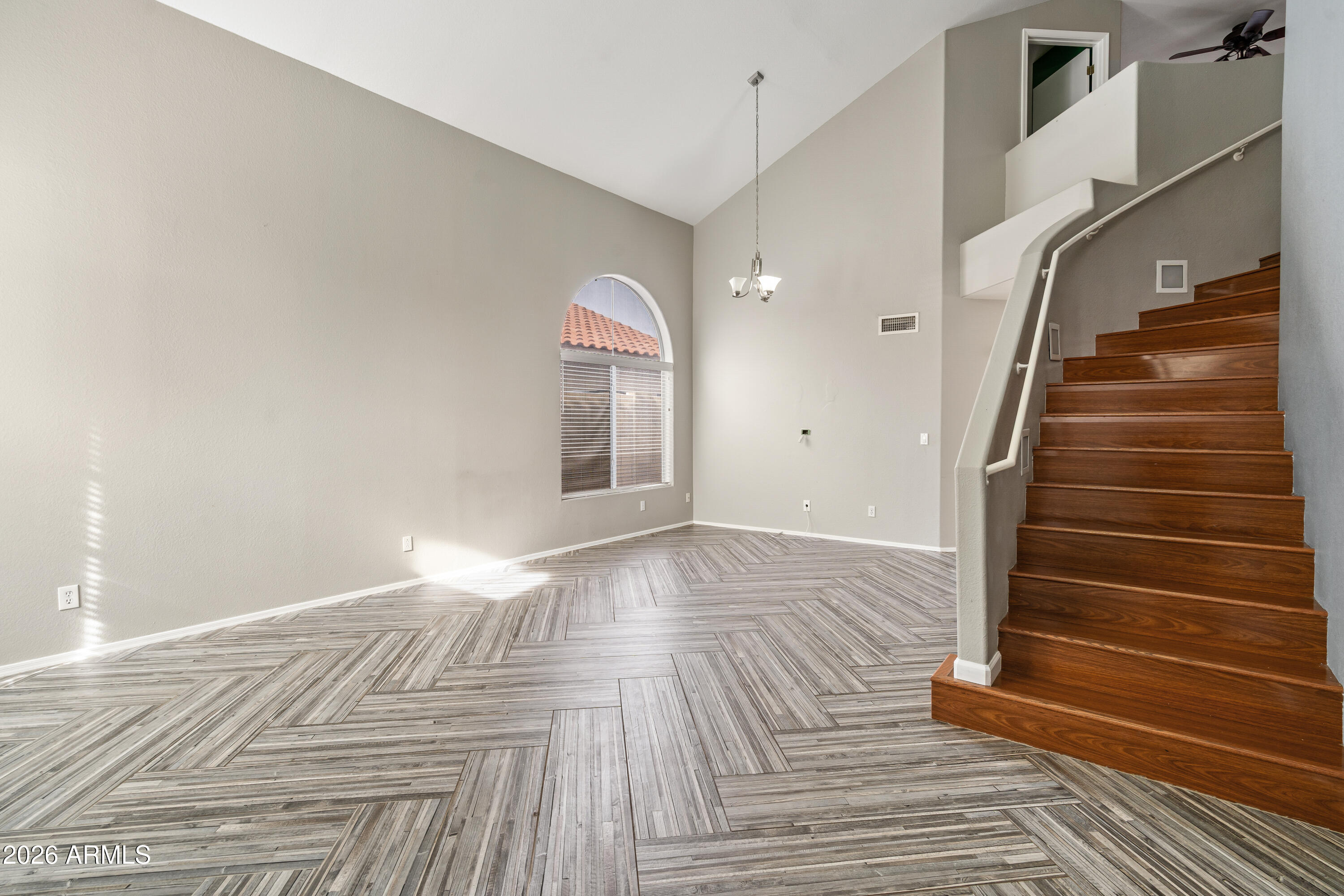 1304 E MURIEL Drive