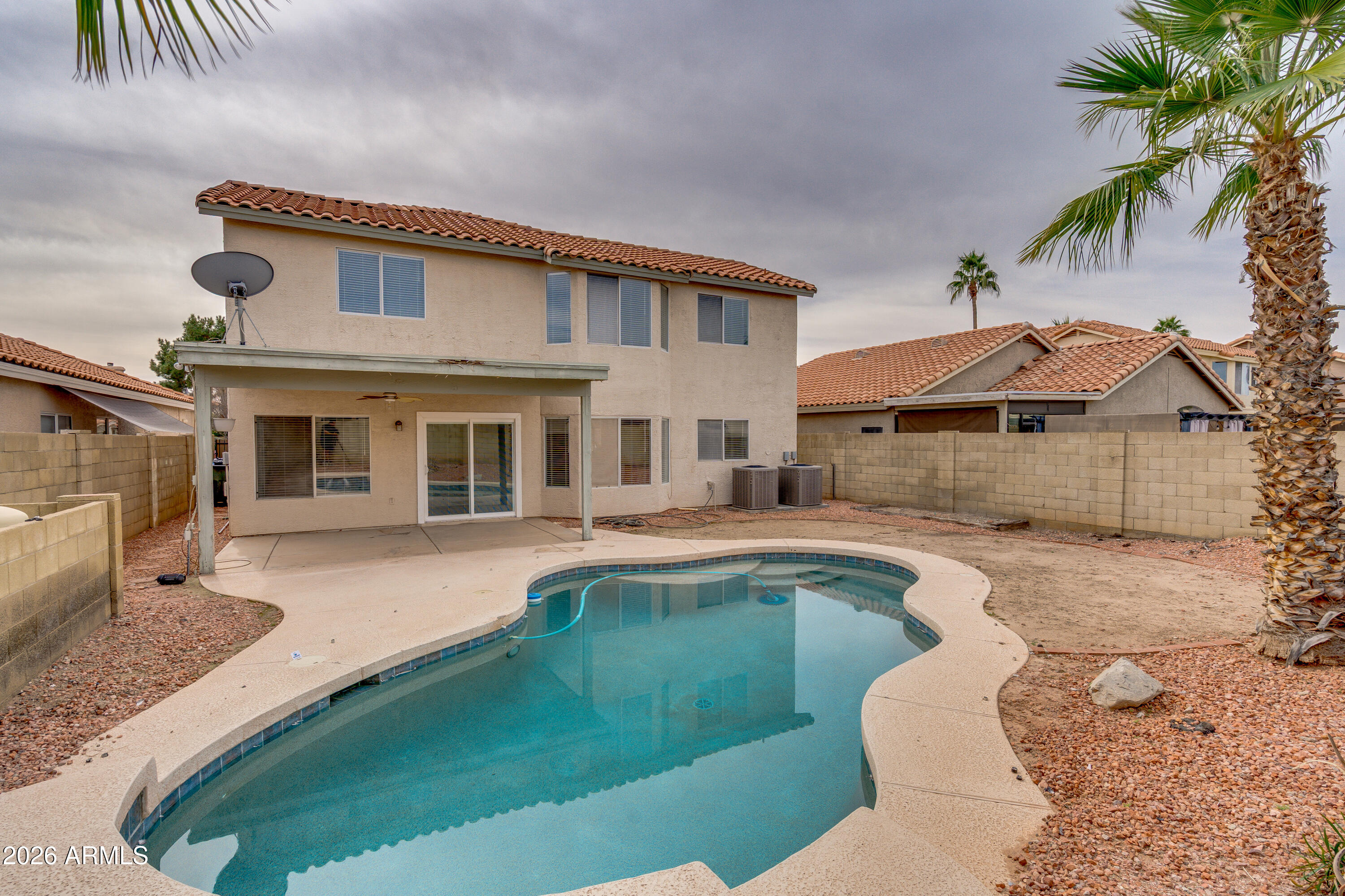 1304 E MURIEL Drive