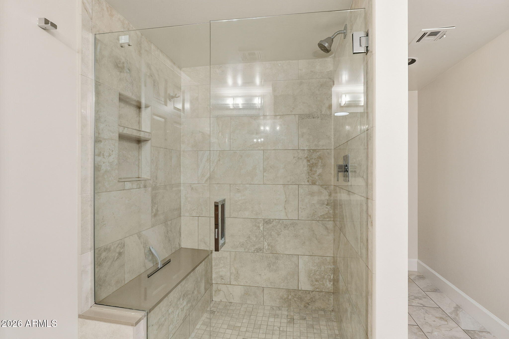 8121 E DEL PLOMO Drive