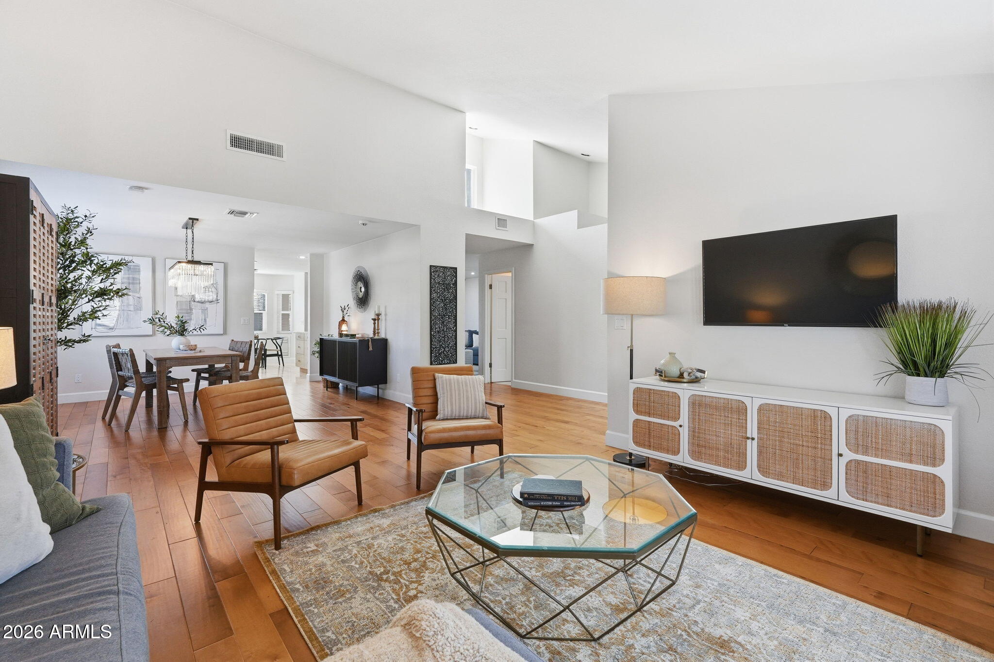 8121 E DEL PLOMO Drive