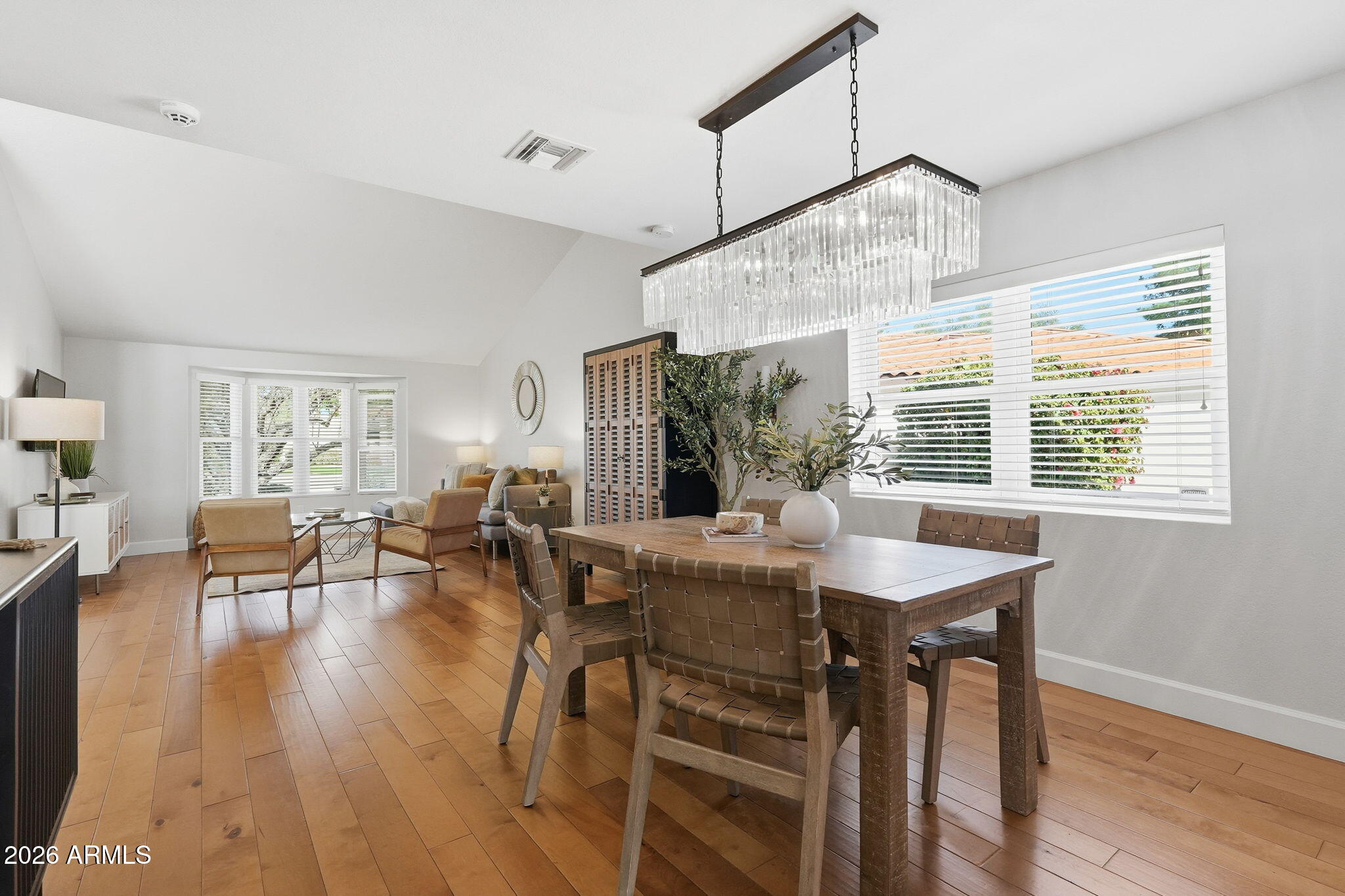 8121 E DEL PLOMO Drive