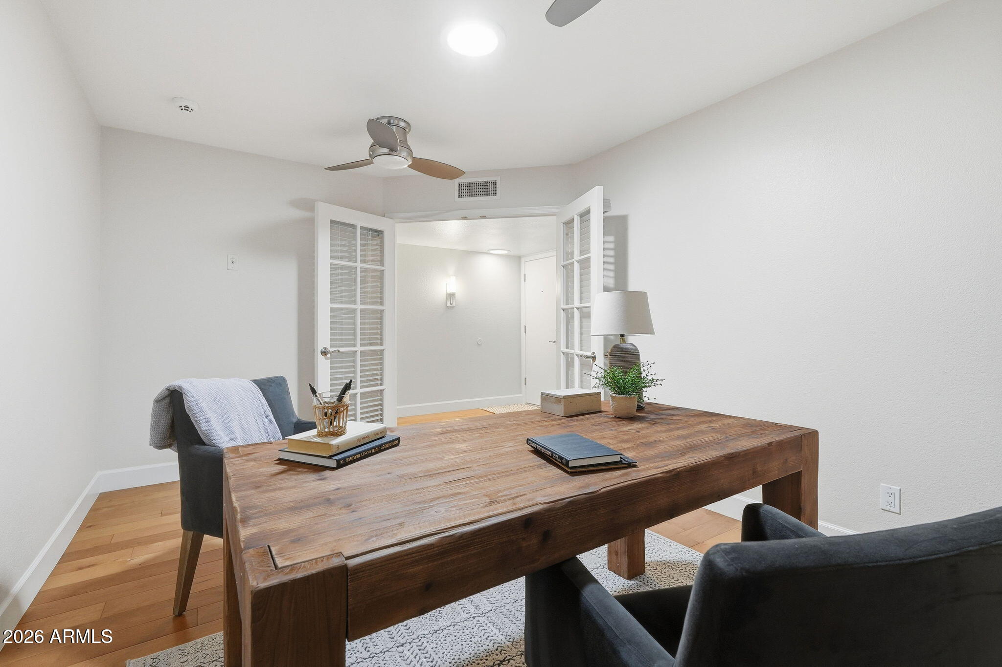 8121 E DEL PLOMO Drive