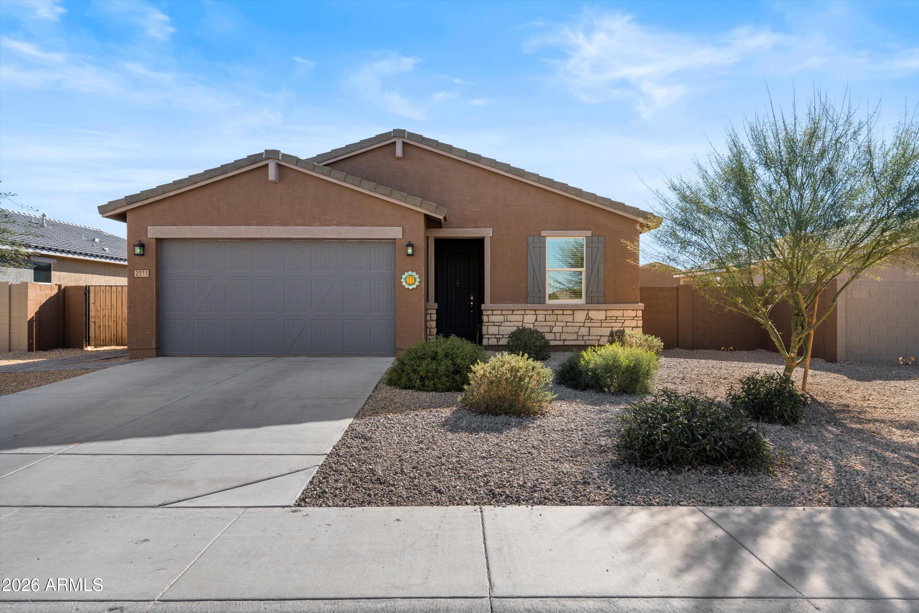 2511 E SAN MIGUEL Drive