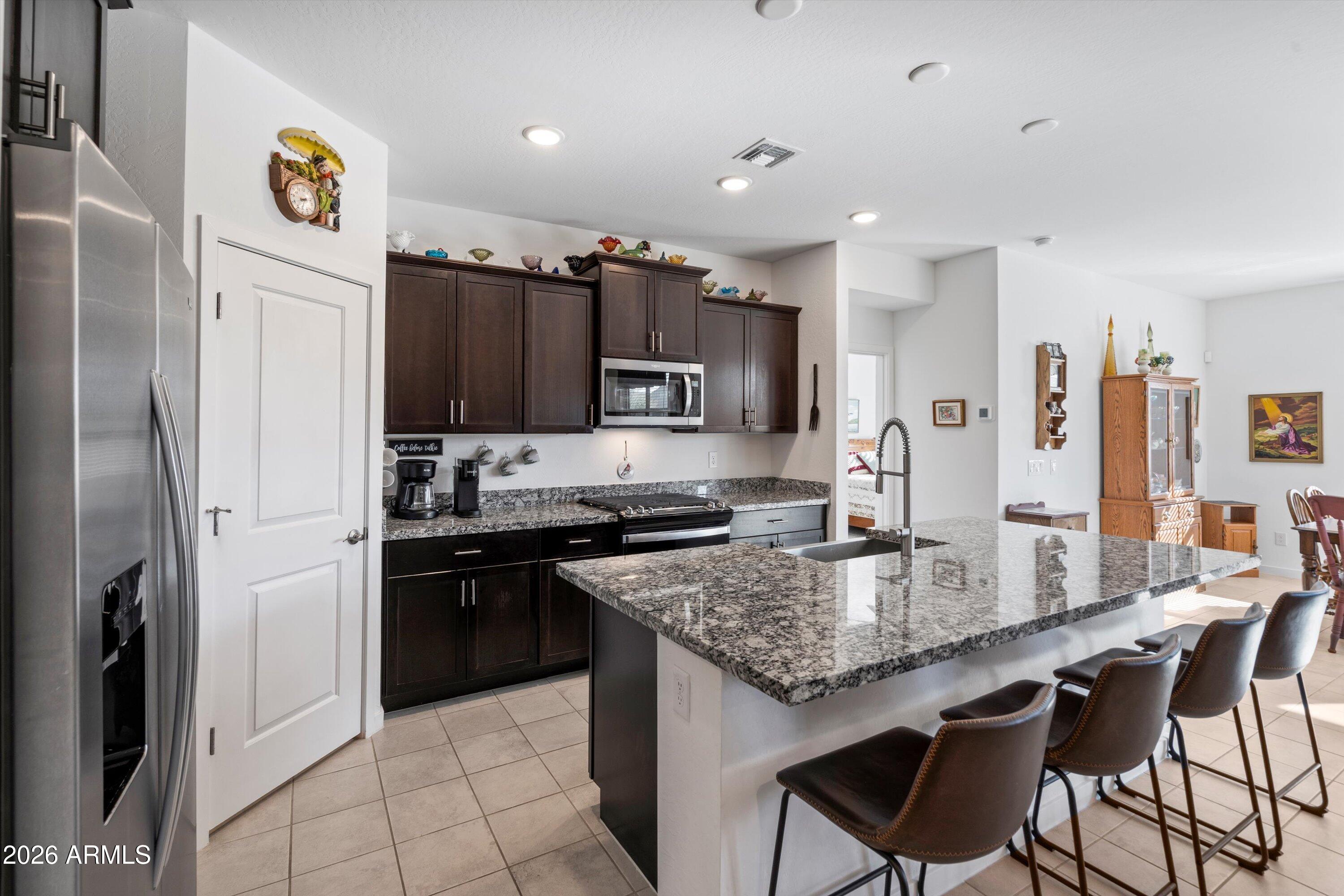 2511 E SAN MIGUEL Drive