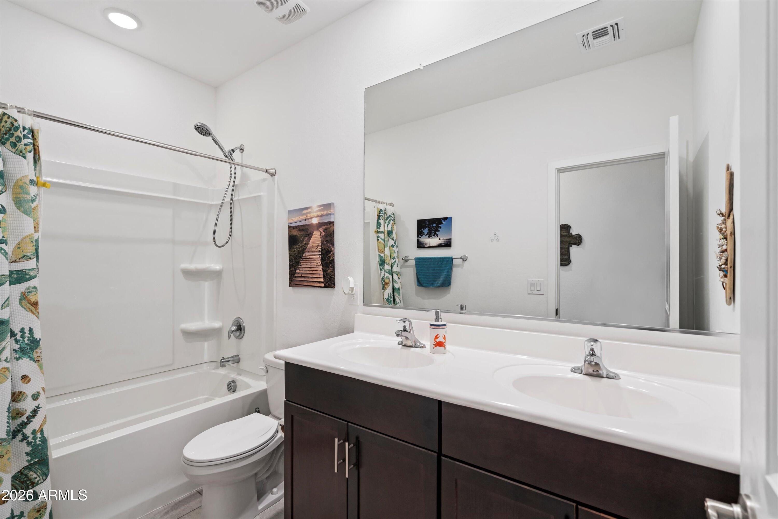 2511 E SAN MIGUEL Drive