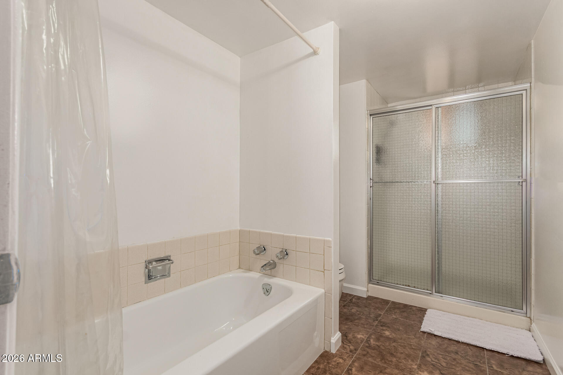 5301 W VERNON Avenue