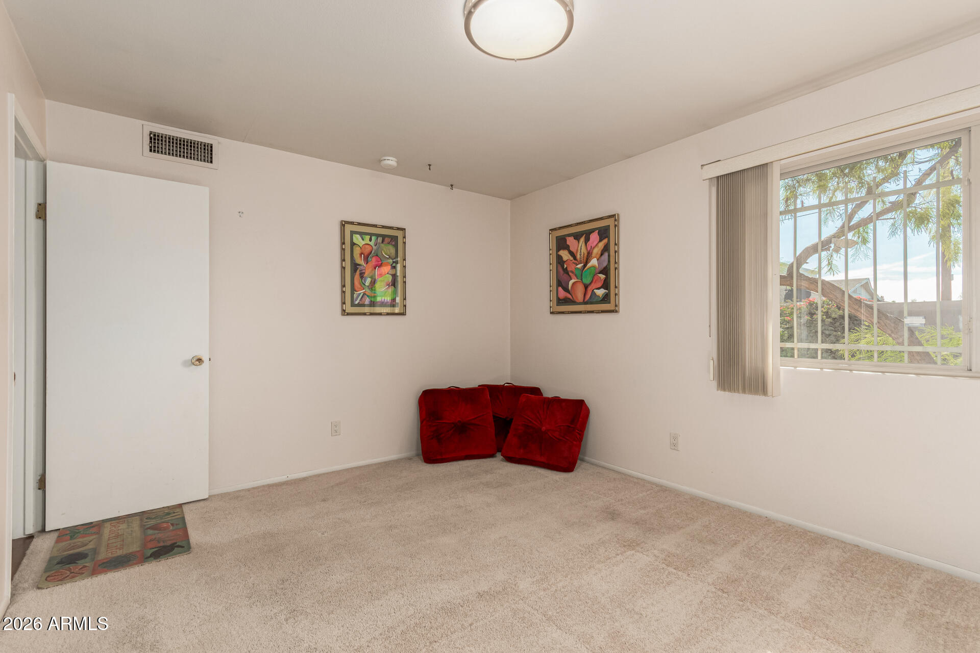 5301 W VERNON Avenue