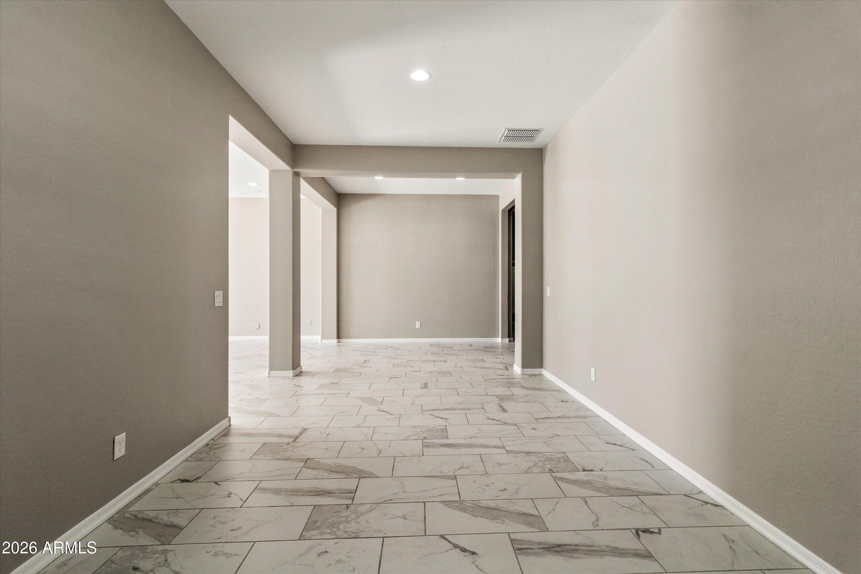 1073 E Holland Park Drive