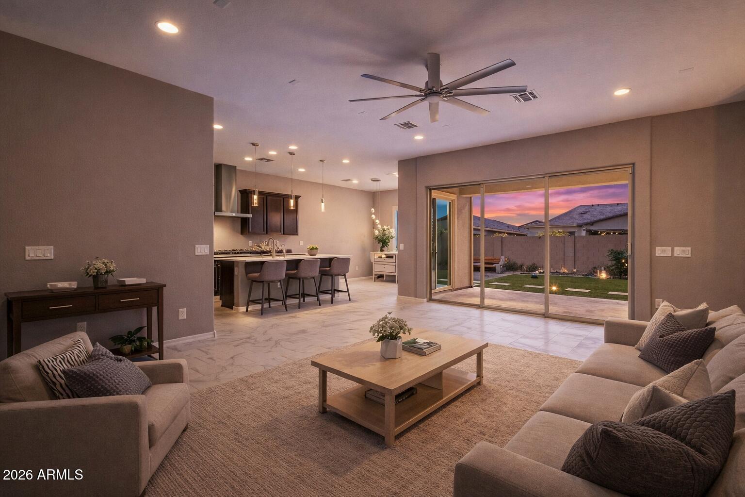 1073 E Holland Park Drive