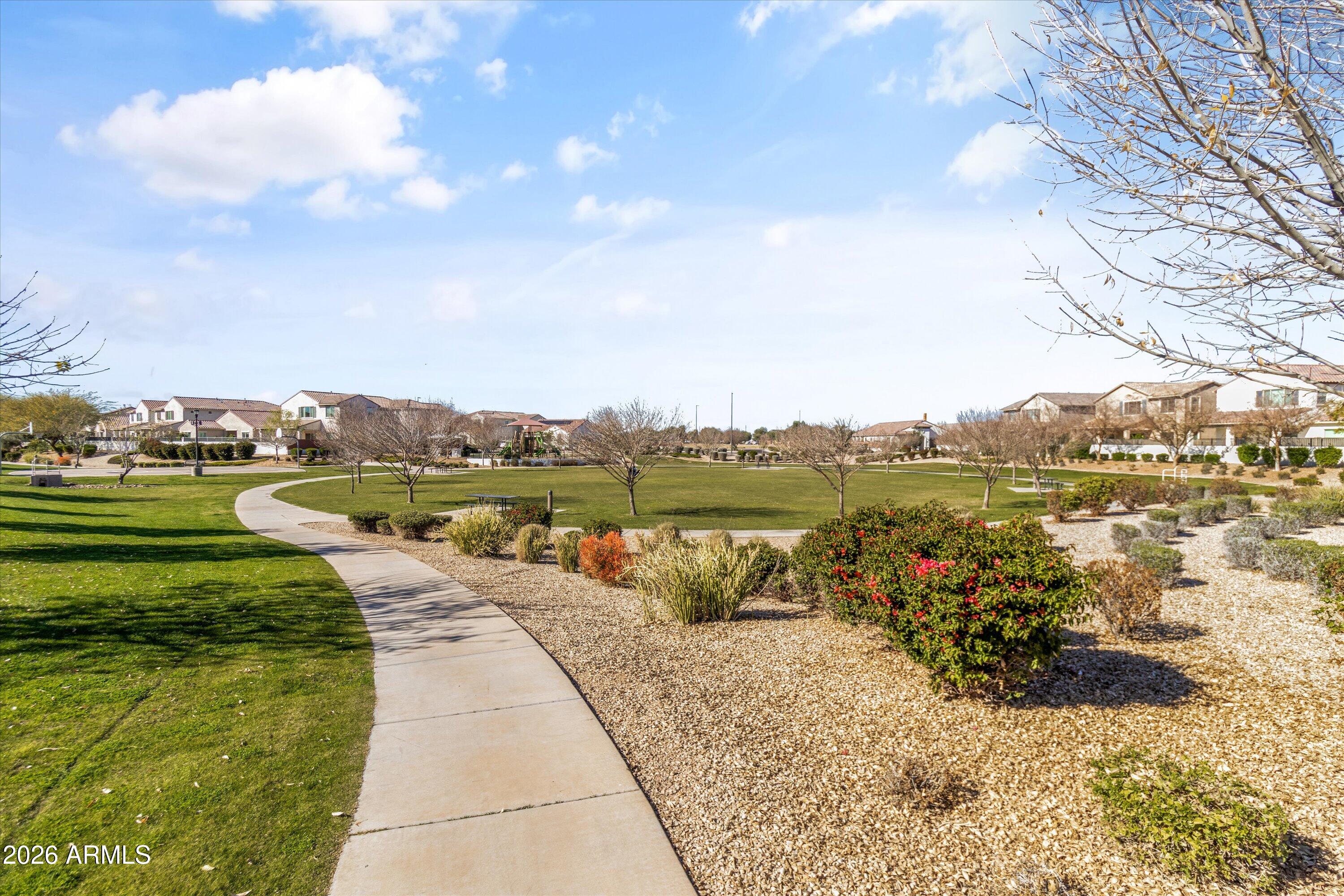 1073 E Holland Park Drive