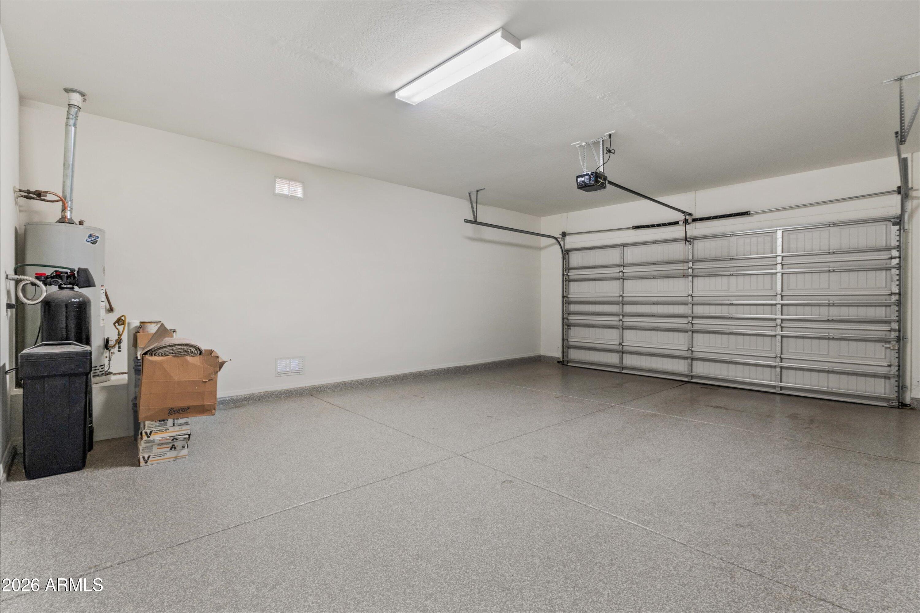 1073 E Holland Park Drive