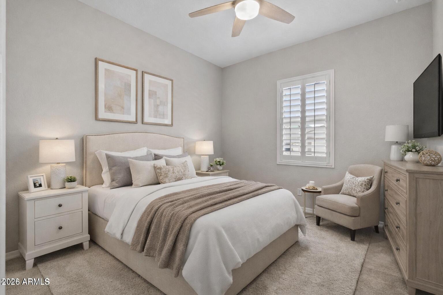 1073 E Holland Park Drive