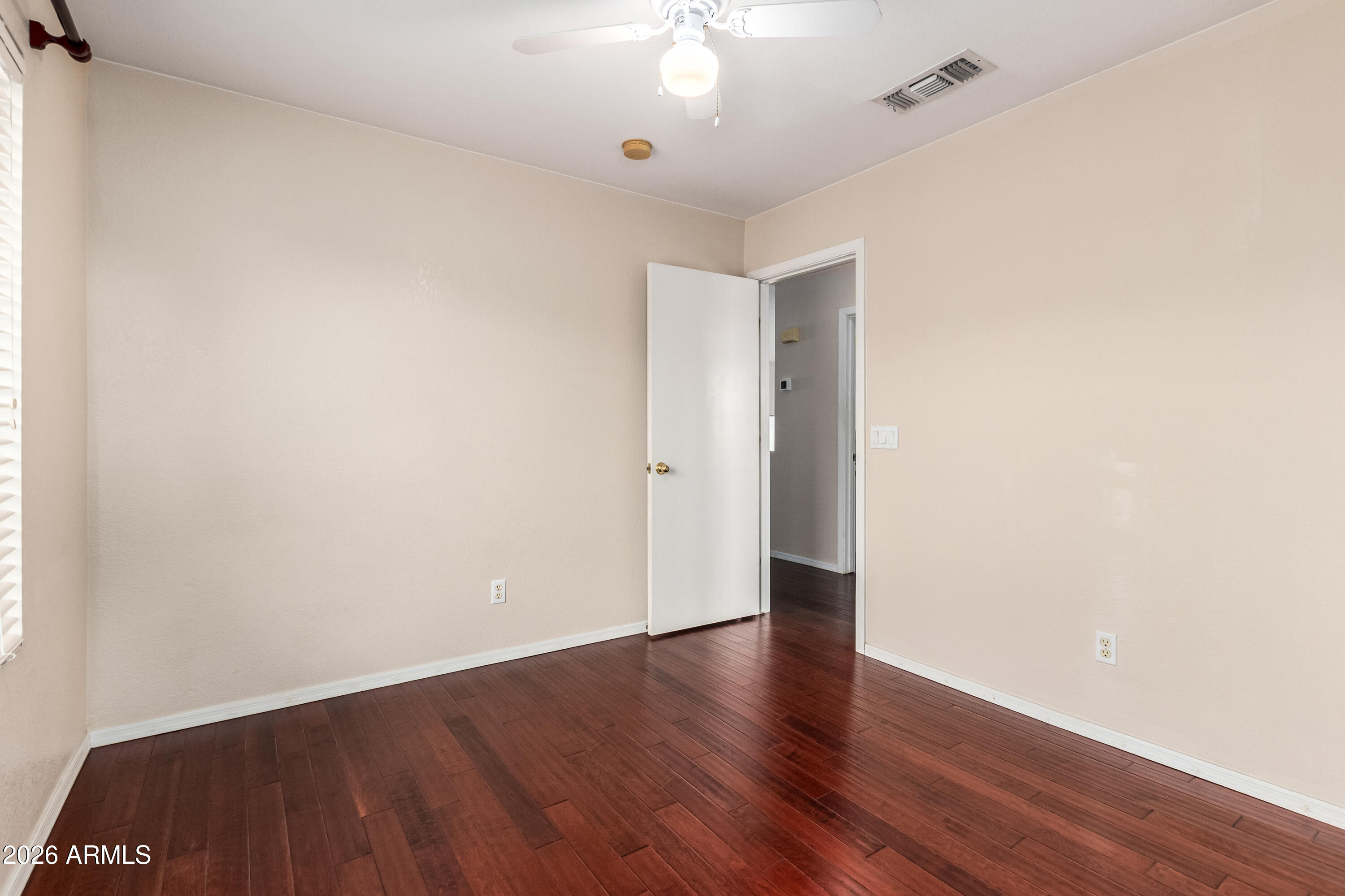 886 W WINDHAVEN Avenue