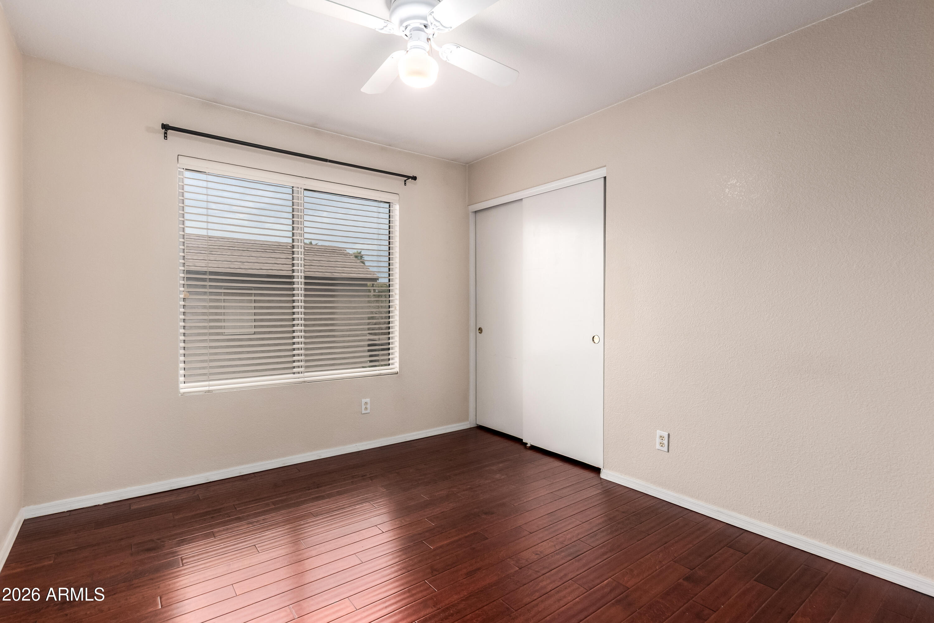 886 W WINDHAVEN Avenue