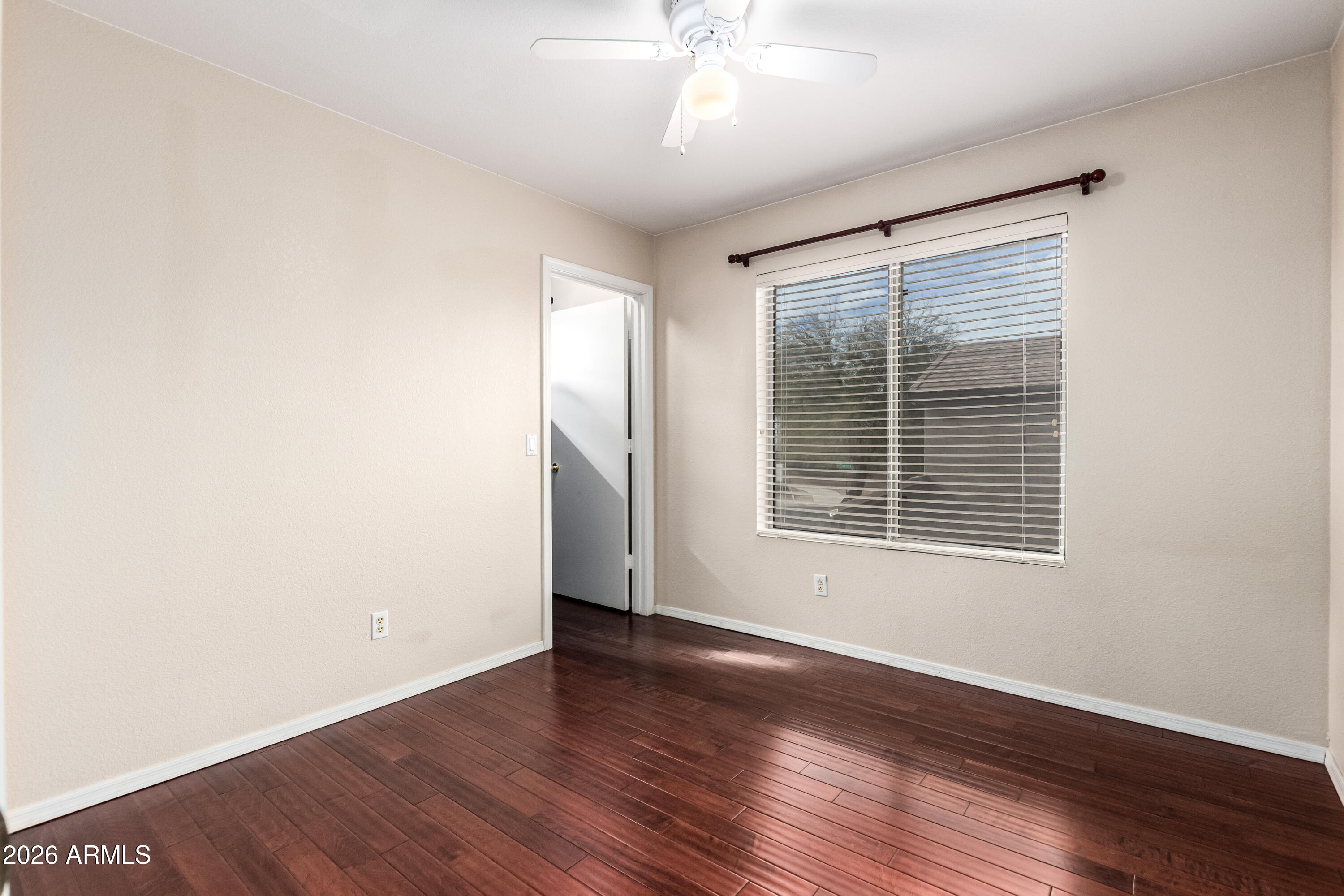 886 W WINDHAVEN Avenue