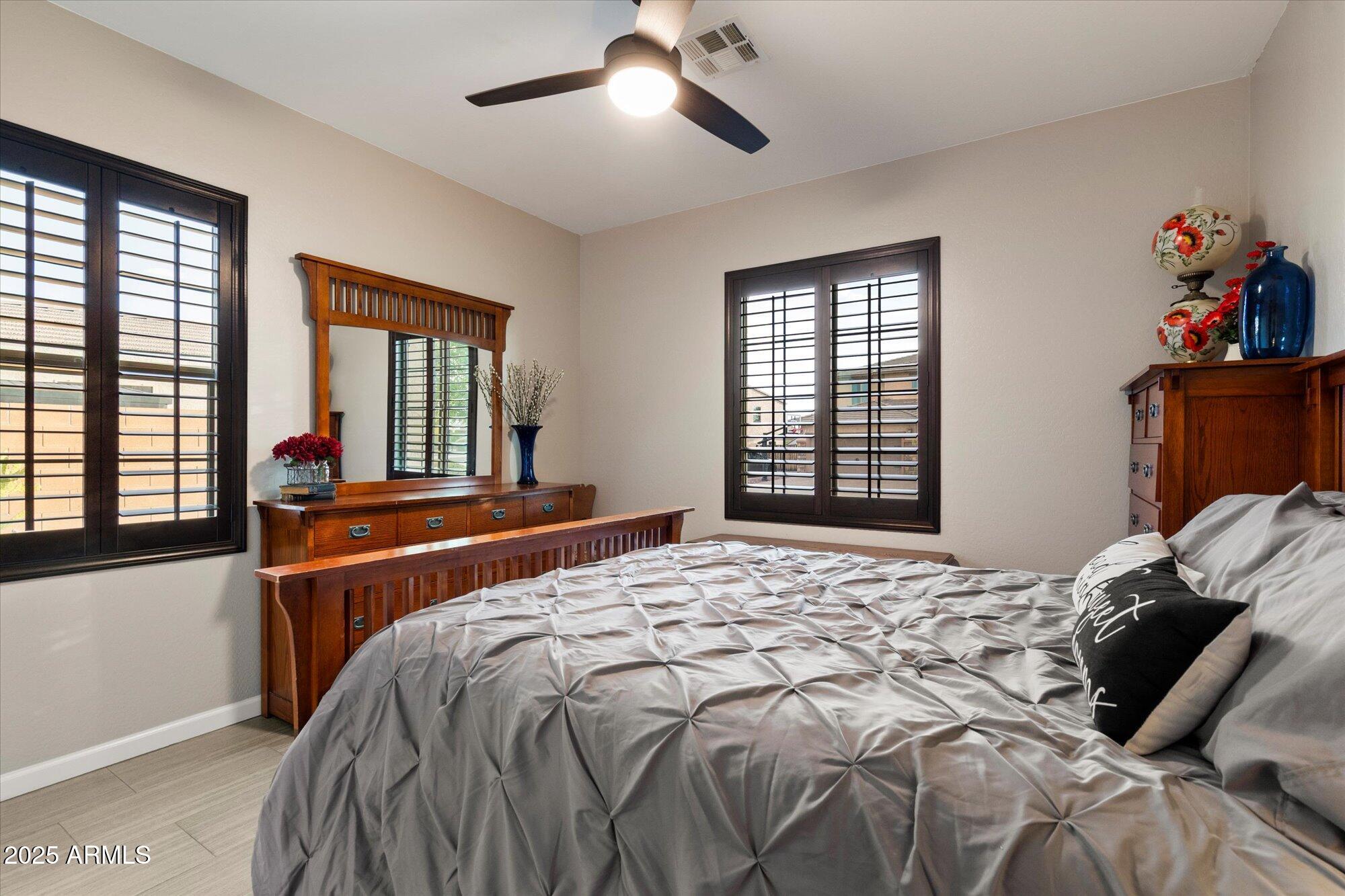 9226 W BUCKHORN Trail