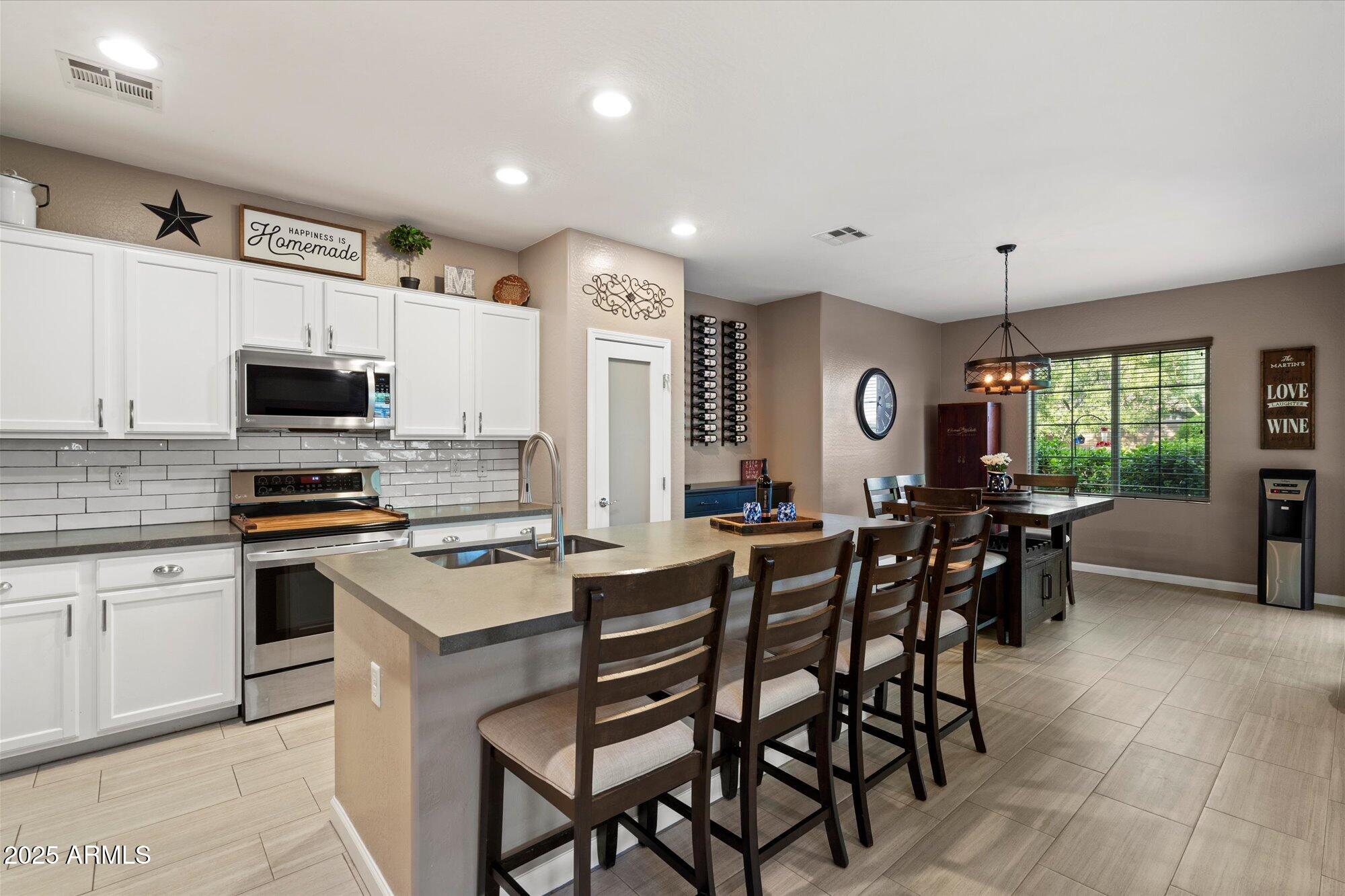 9226 W BUCKHORN Trail