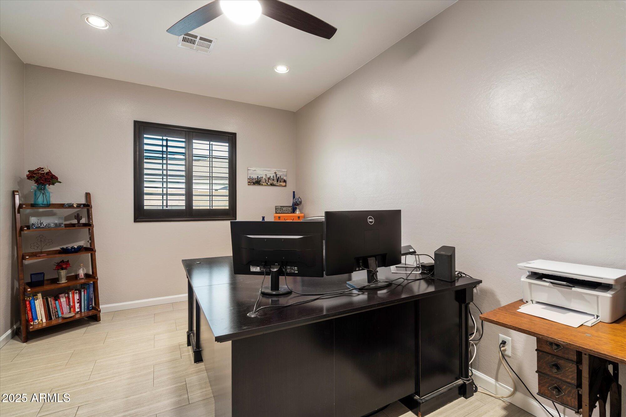 9226 W BUCKHORN Trail