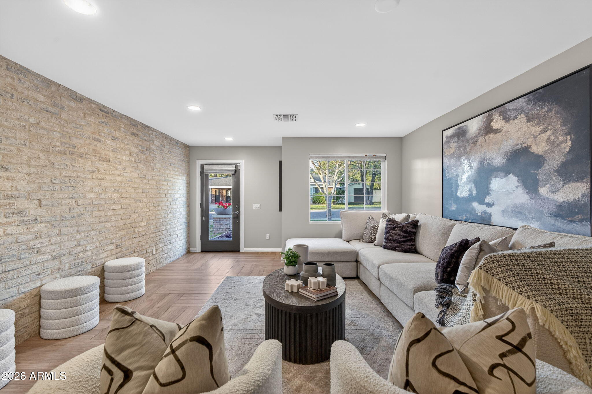 3335 E MARIPOSA Street