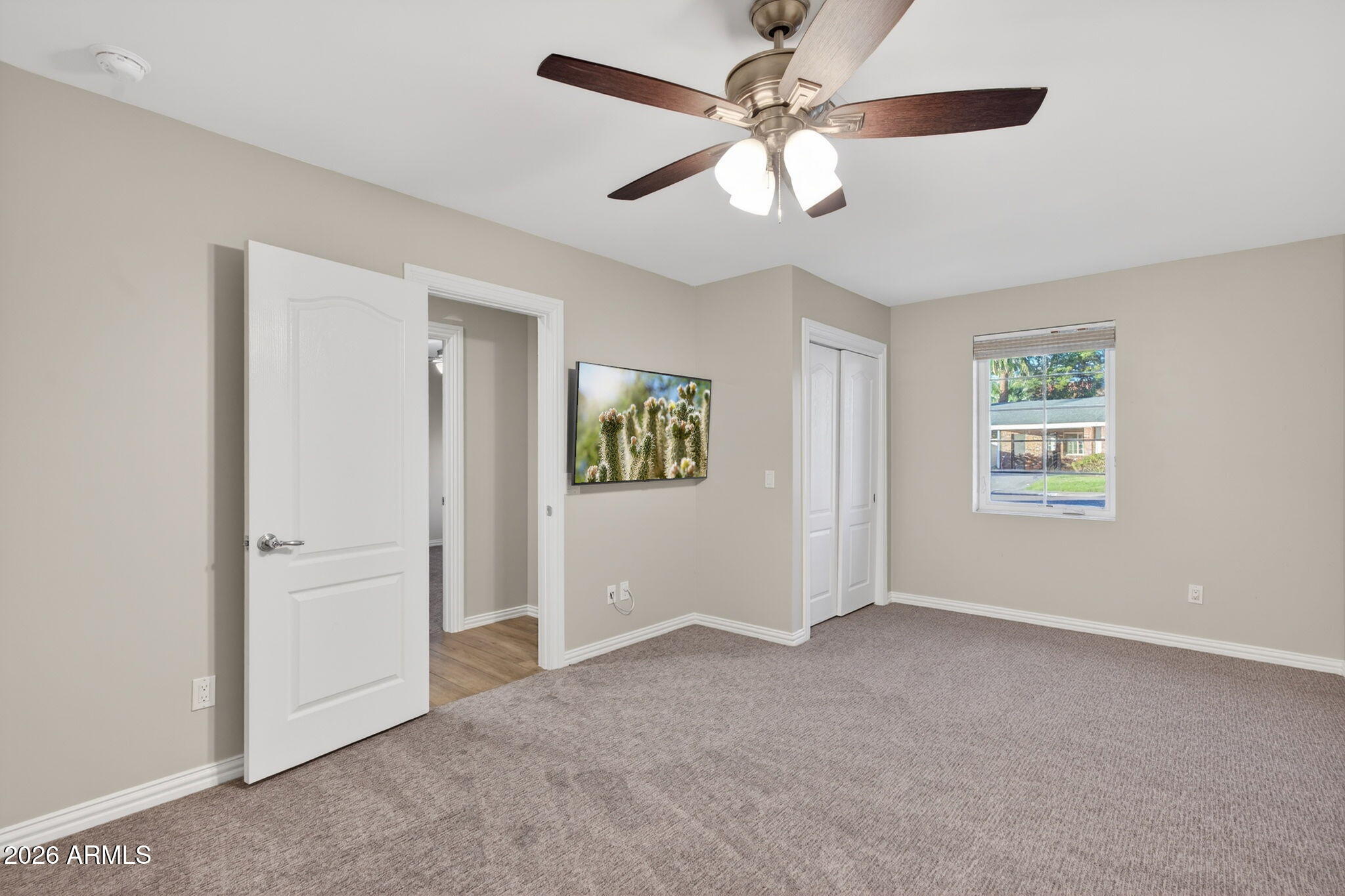 3335 E MARIPOSA Street