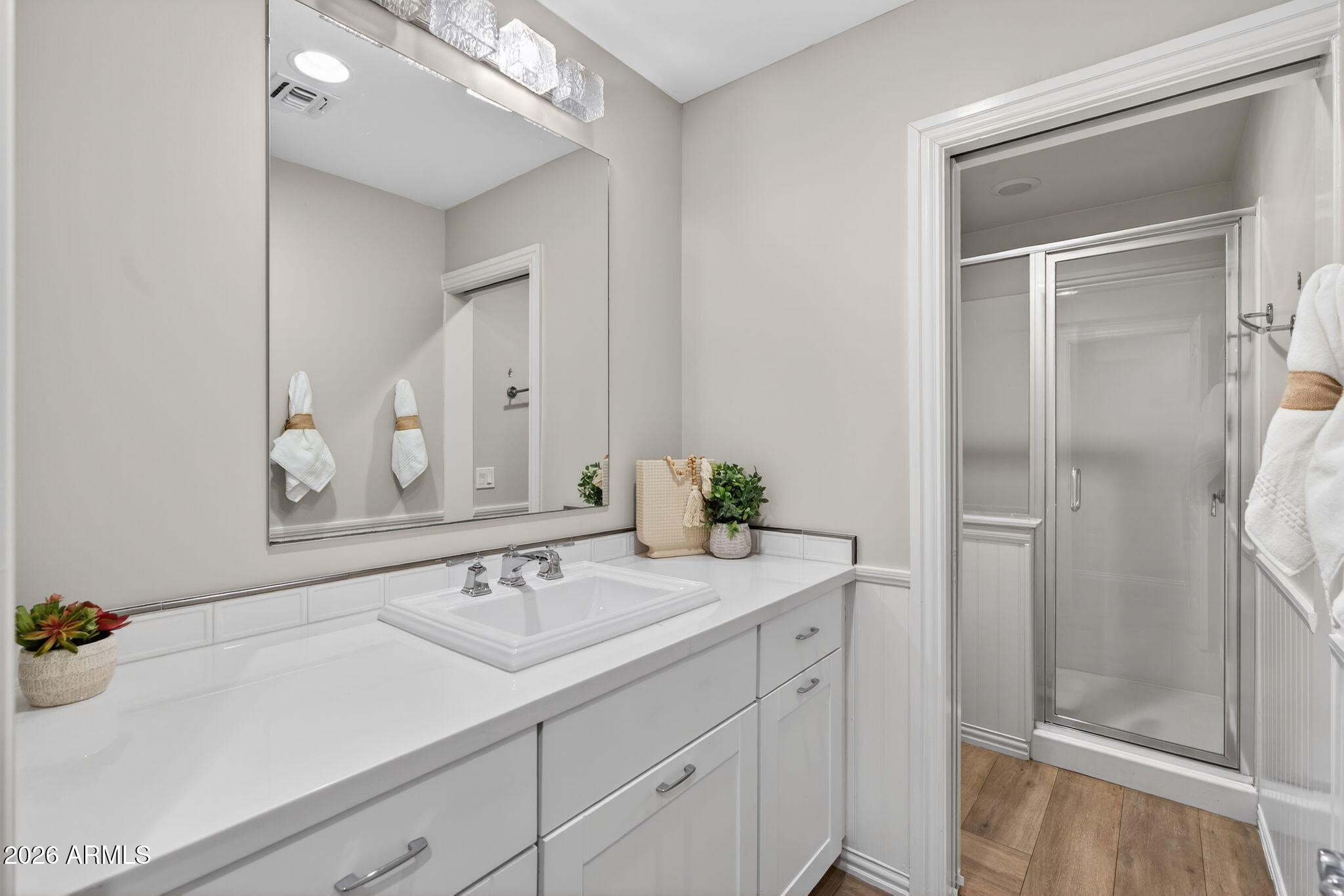 3335 E MARIPOSA Street