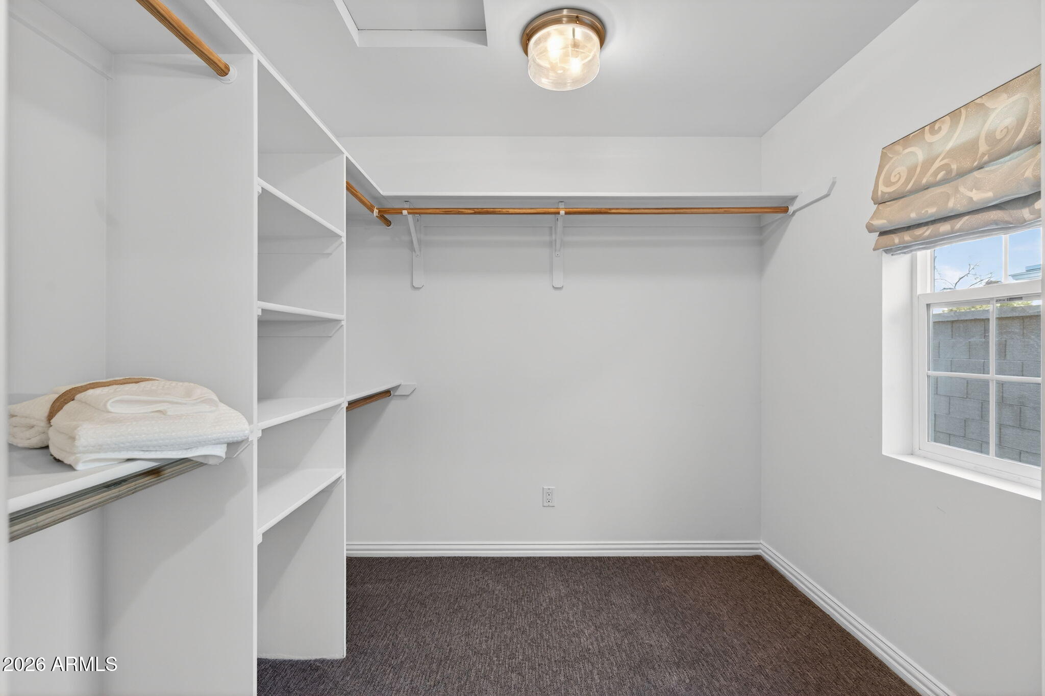 3335 E MARIPOSA Street