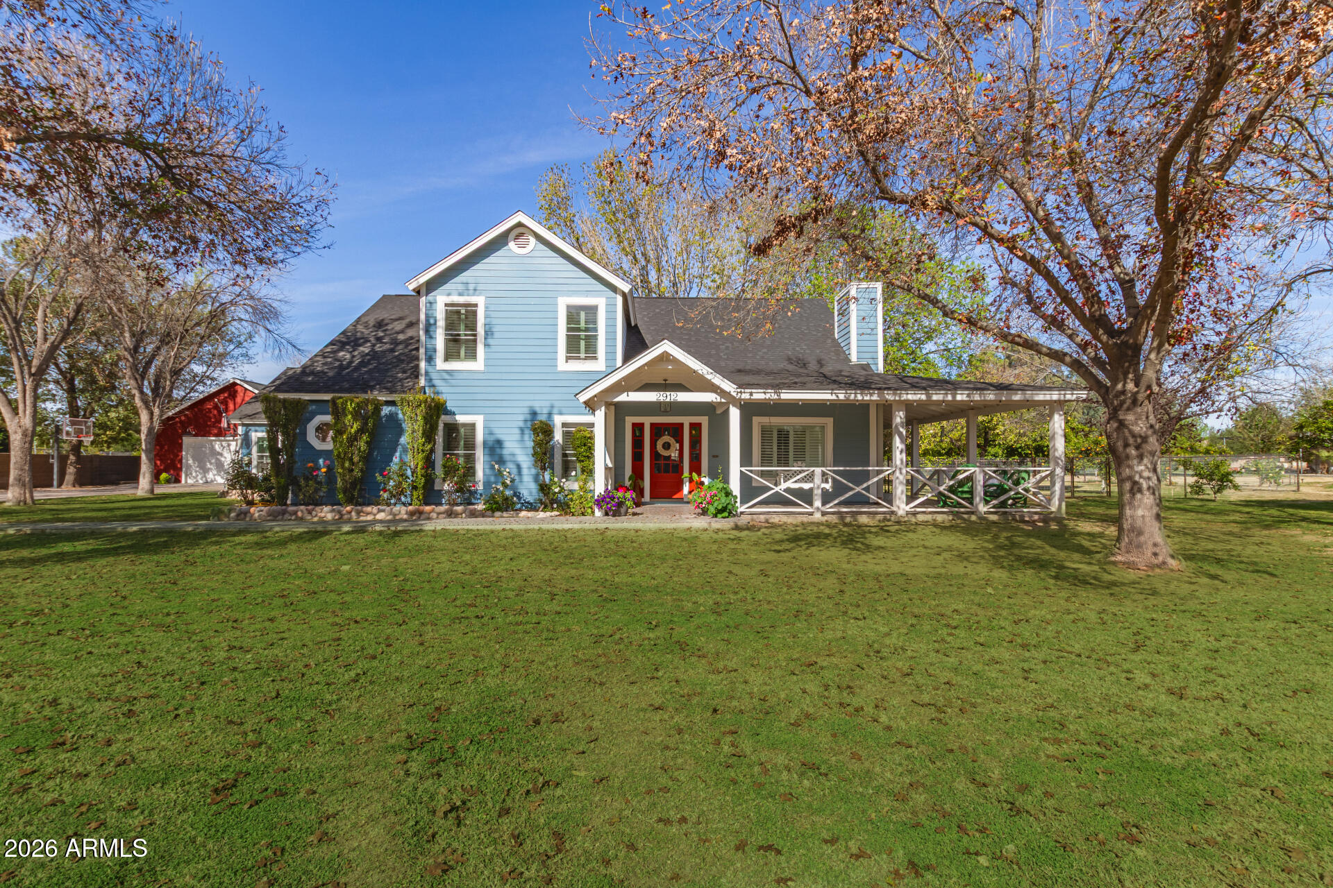 2912 E HOUSTON Avenue