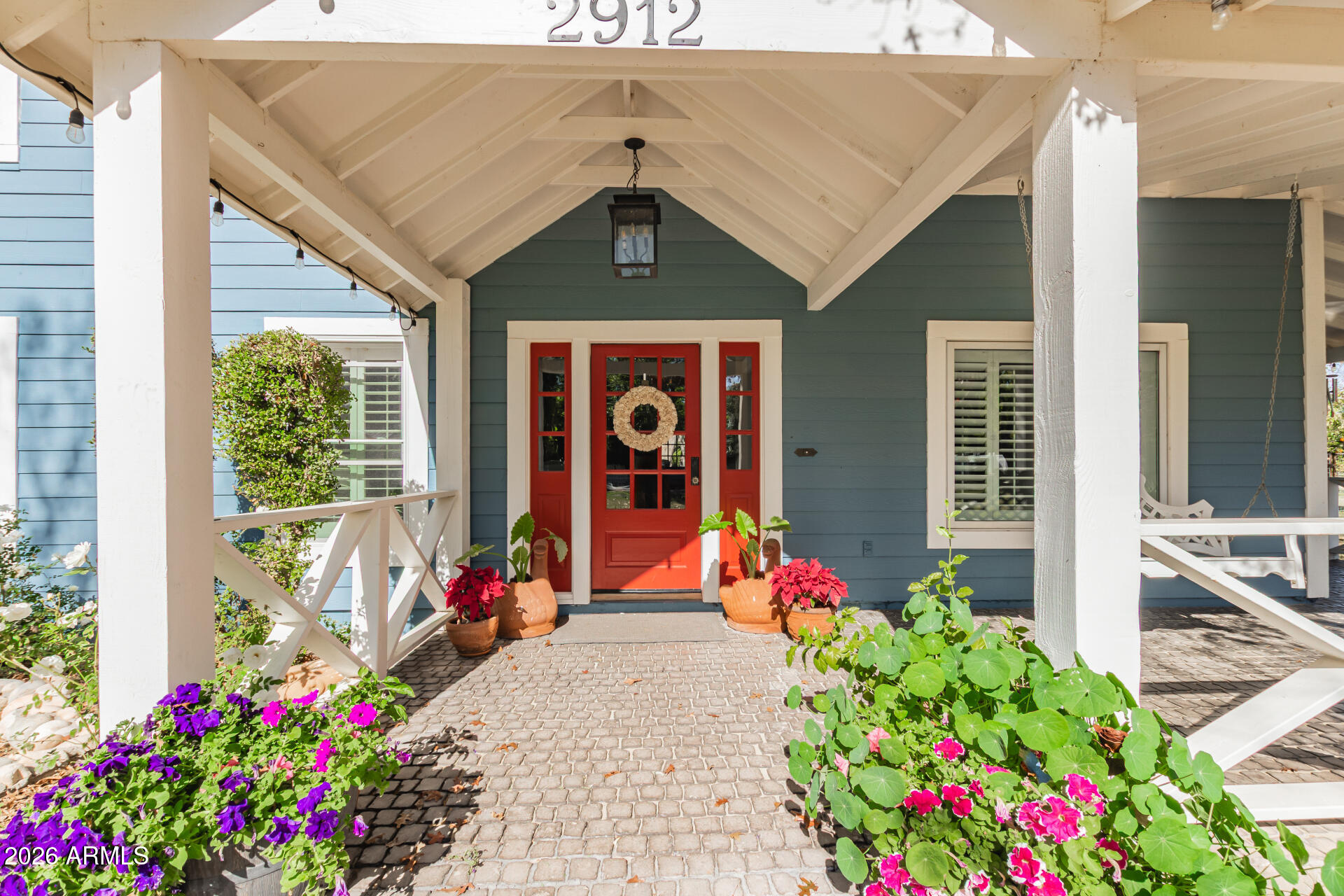 2912 E HOUSTON Avenue