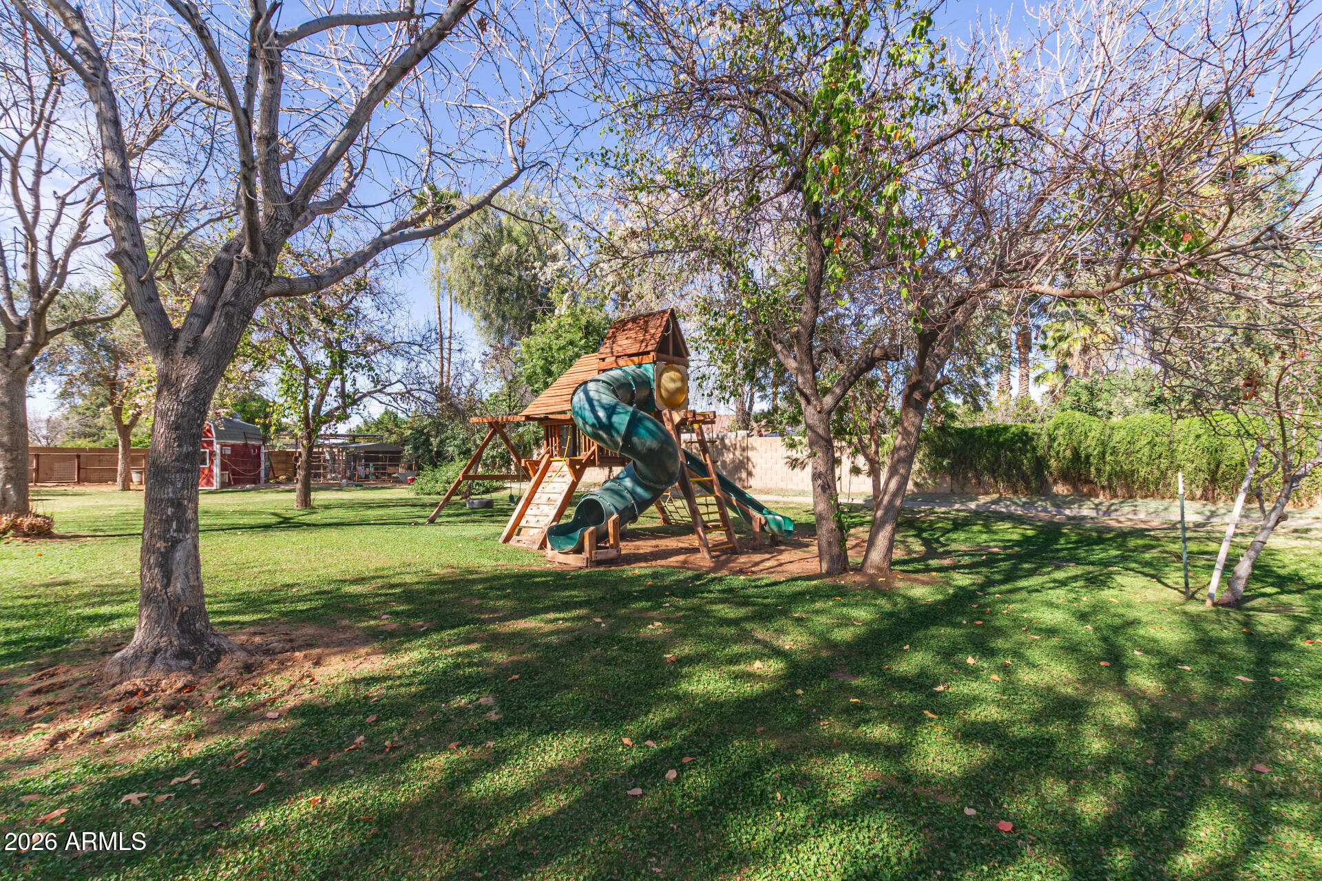 2912 E HOUSTON Avenue