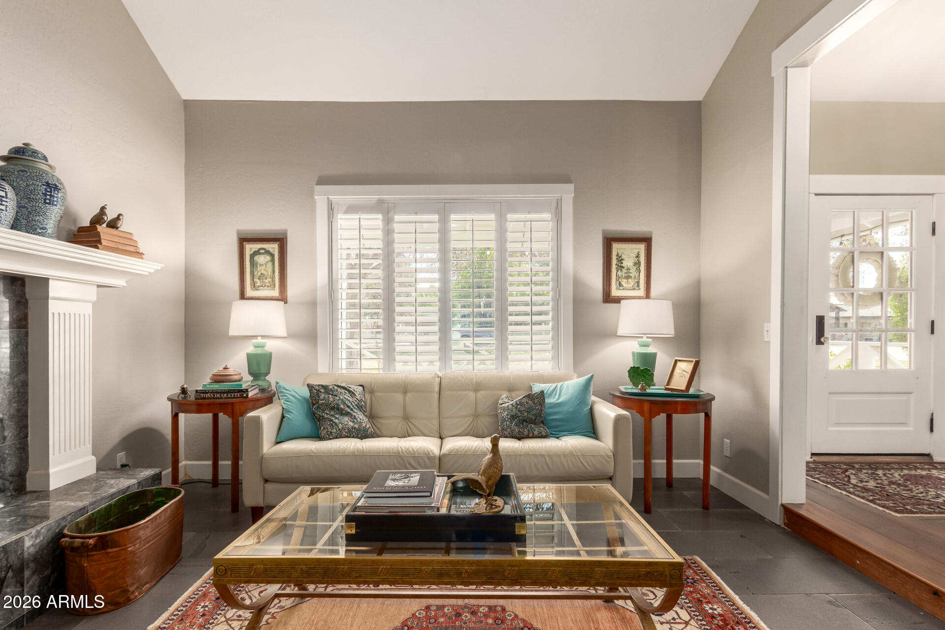 2912 E HOUSTON Avenue