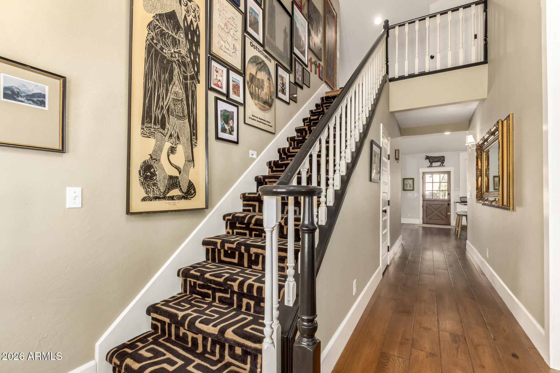 2912 E HOUSTON Avenue