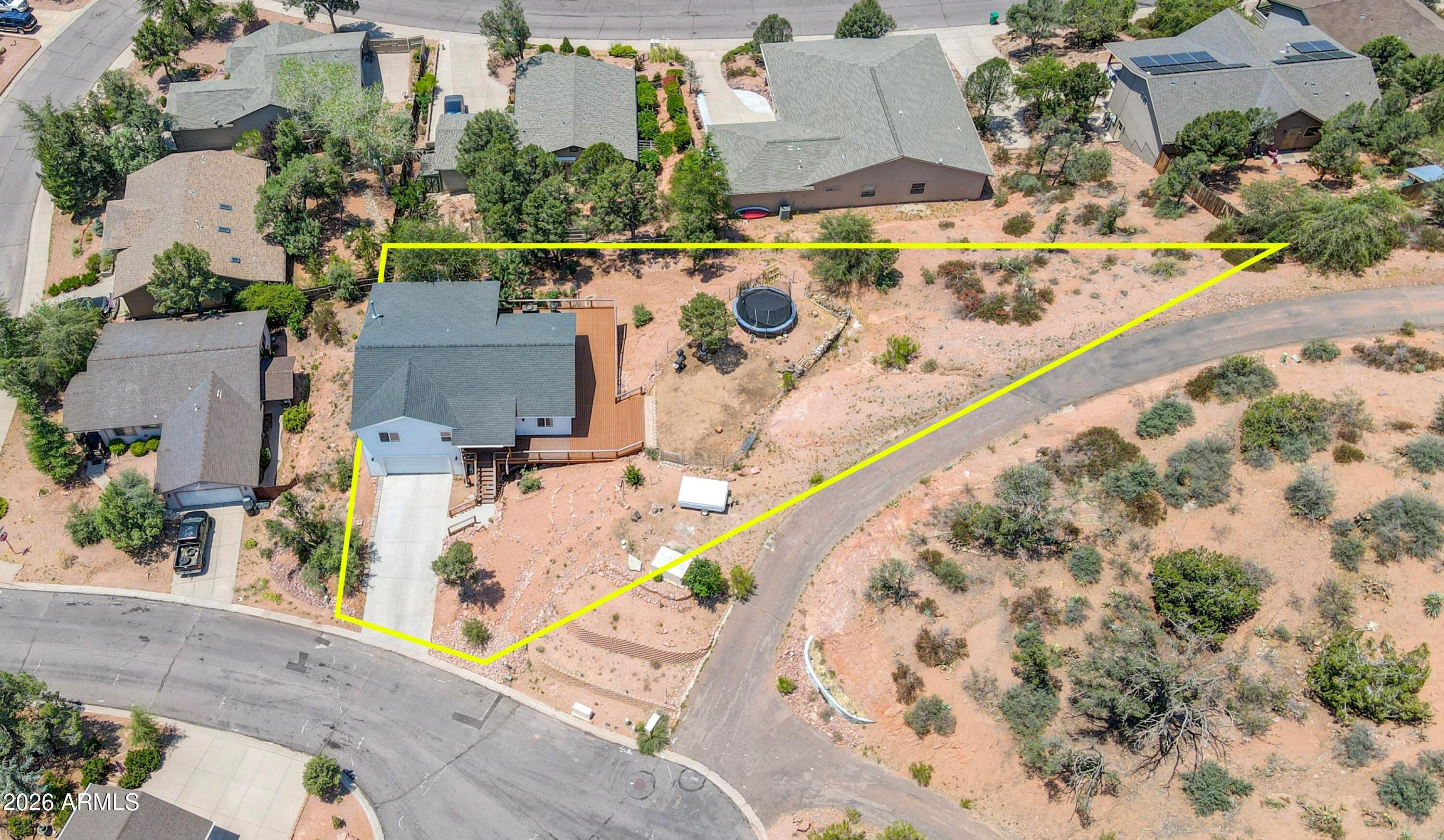 102 N Lookout Point