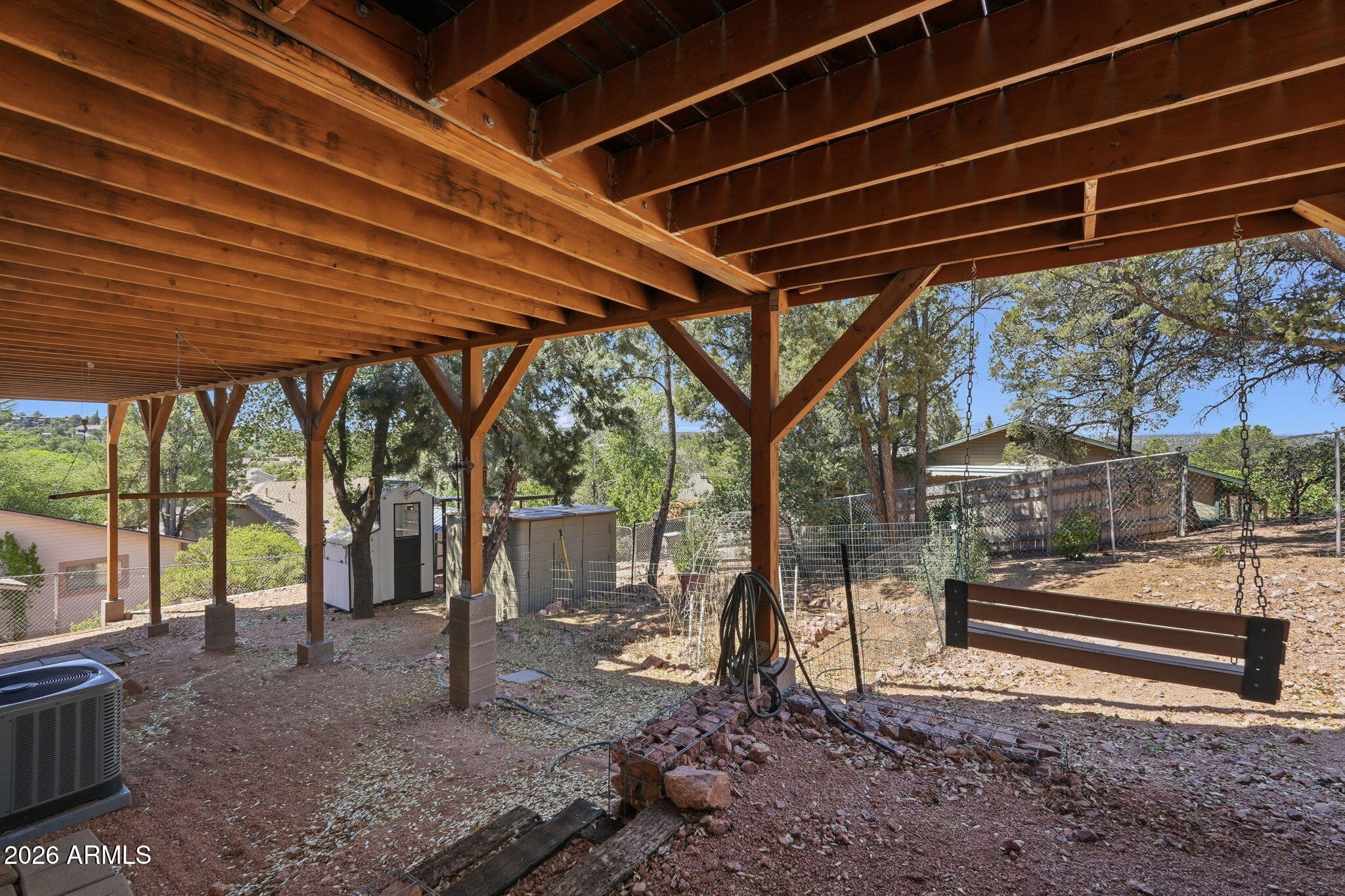 102 N Lookout Point