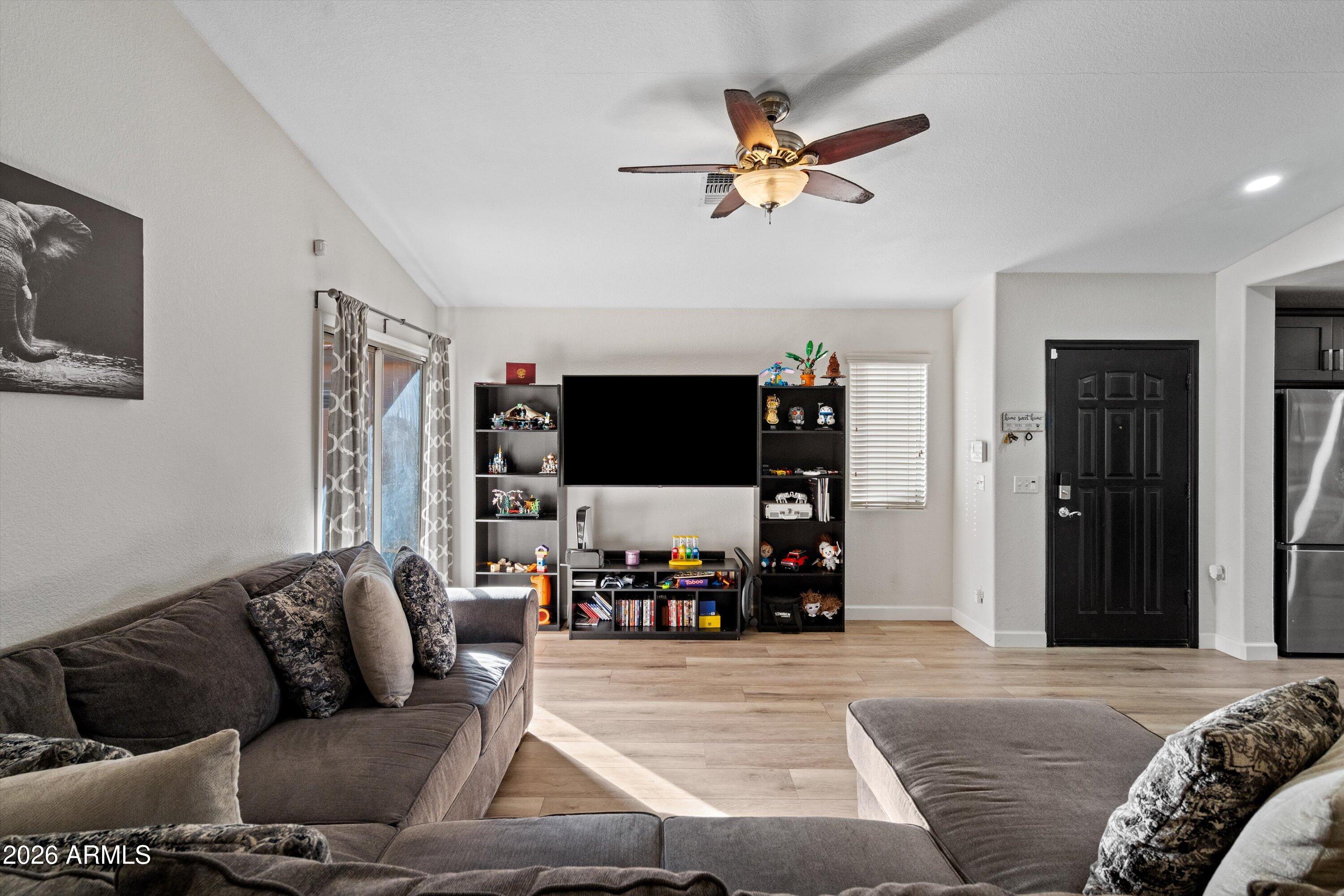 42383 W HILLMAN Drive