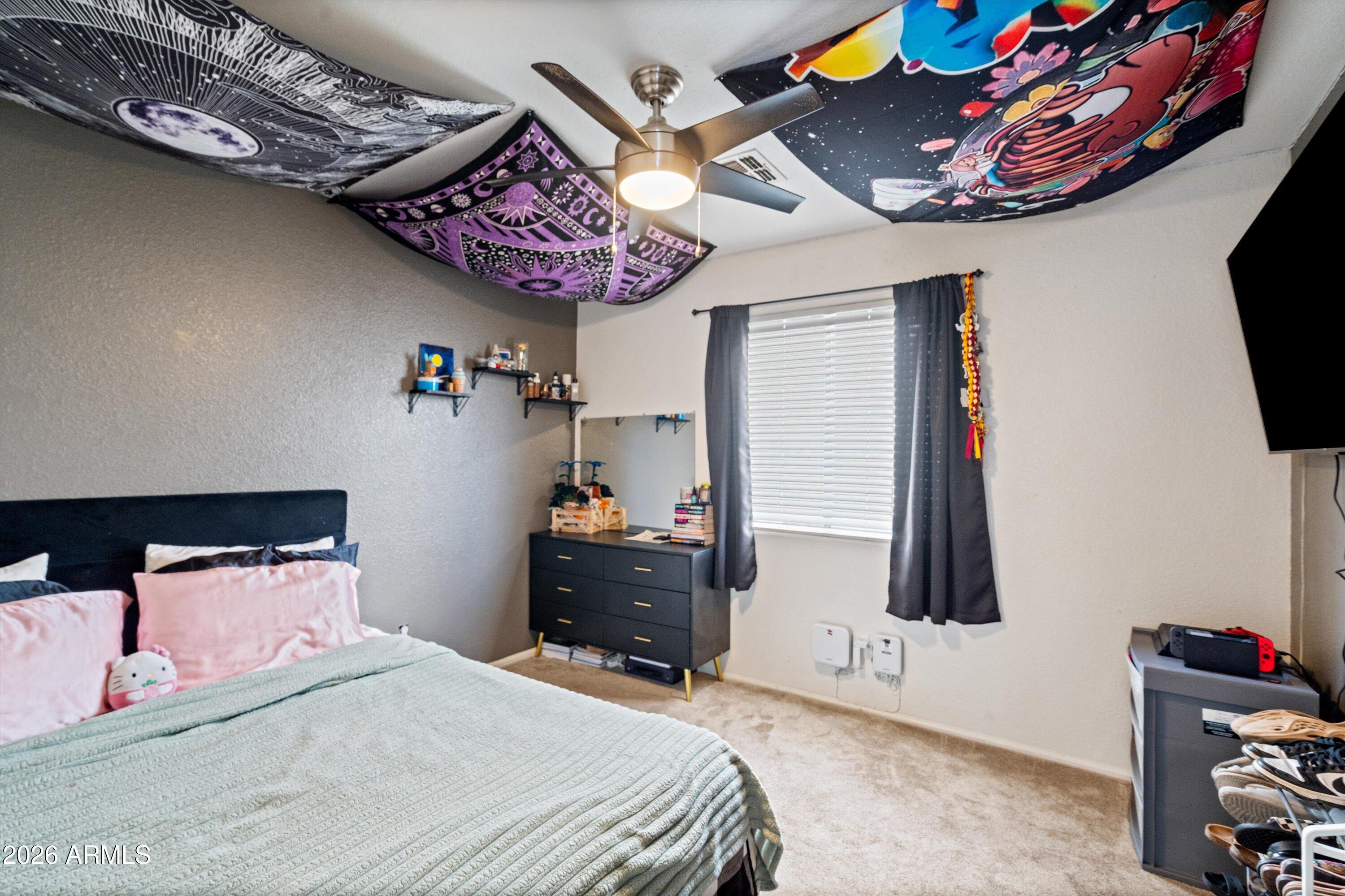 42383 W HILLMAN Drive