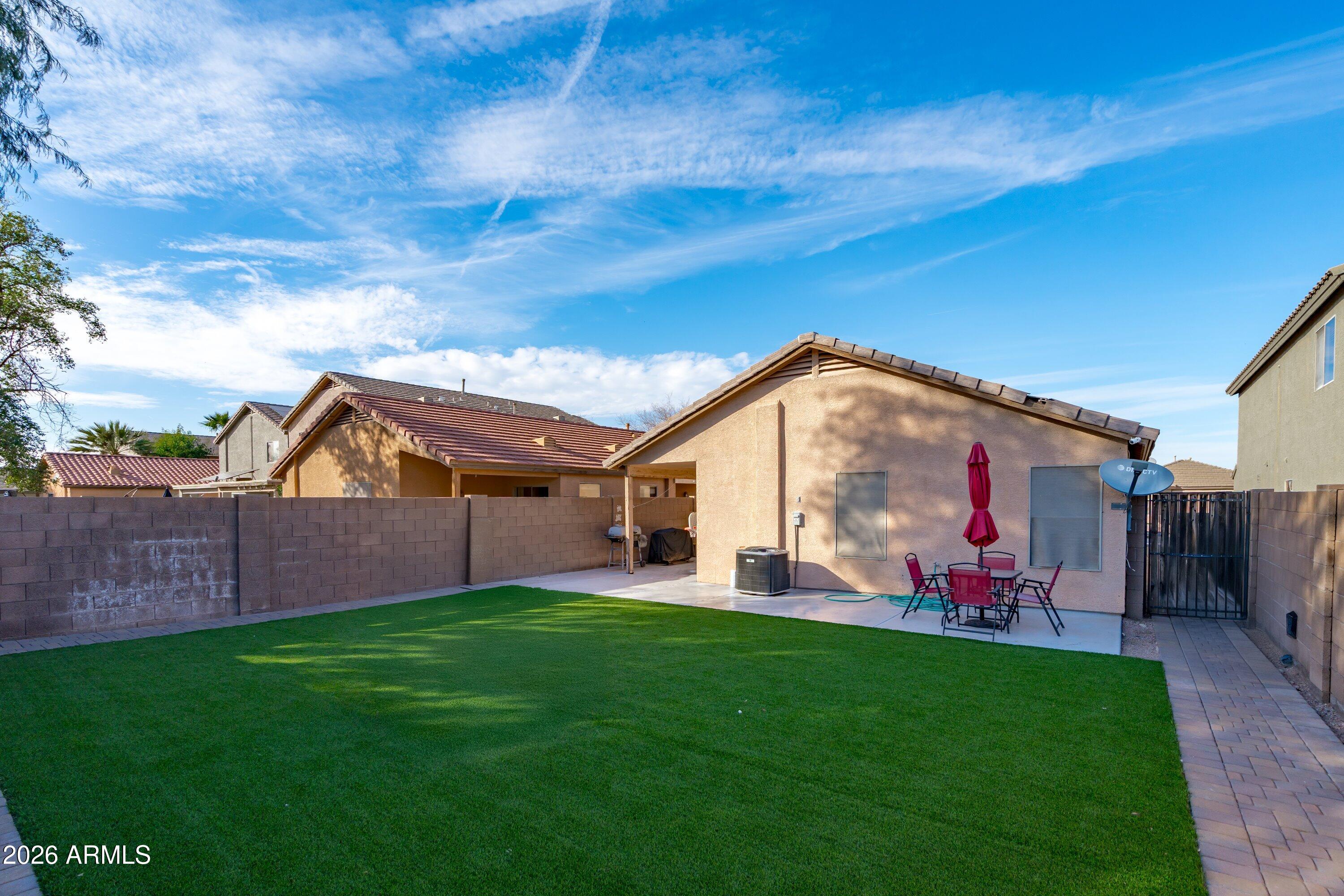 42383 W HILLMAN Drive