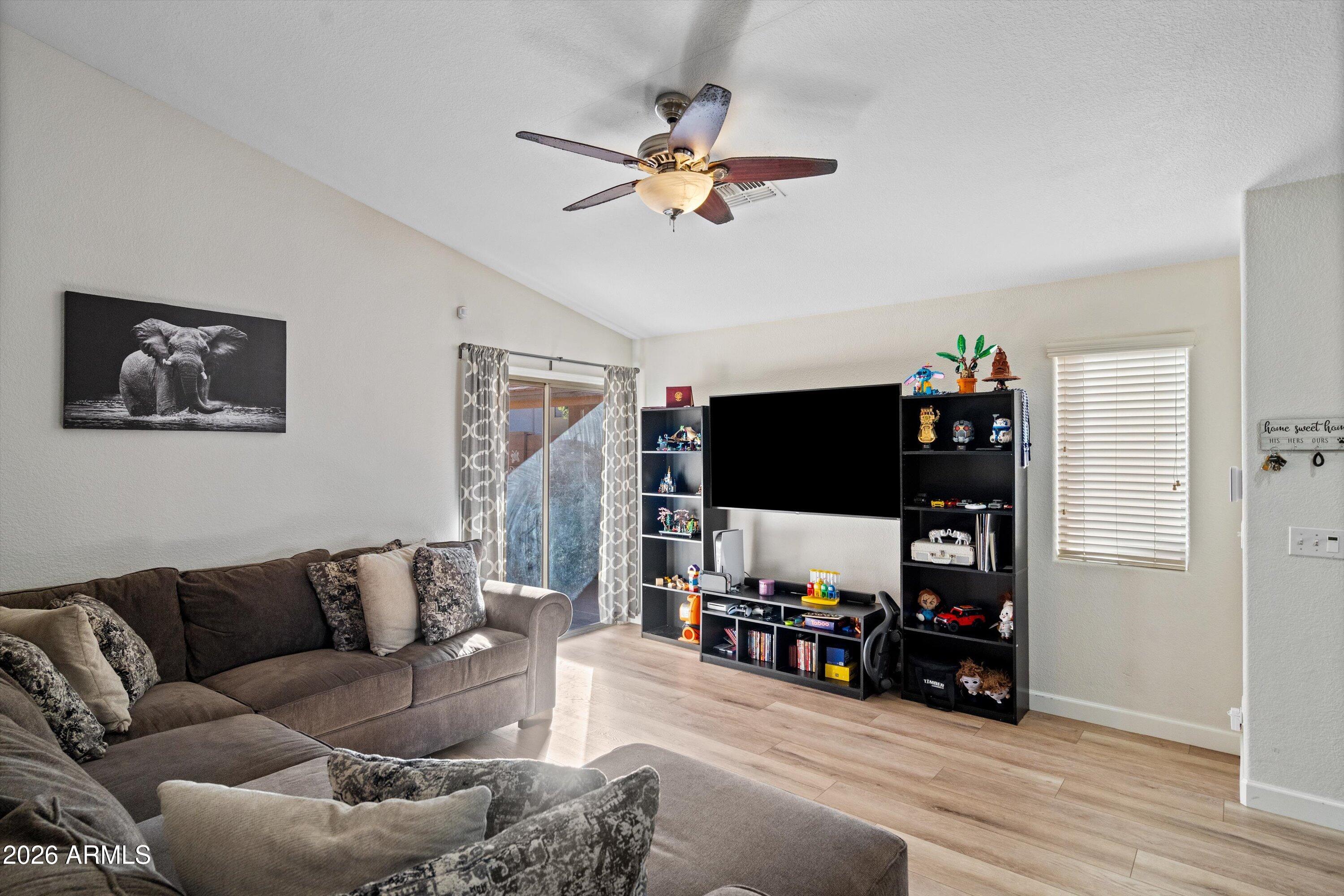 42383 W HILLMAN Drive