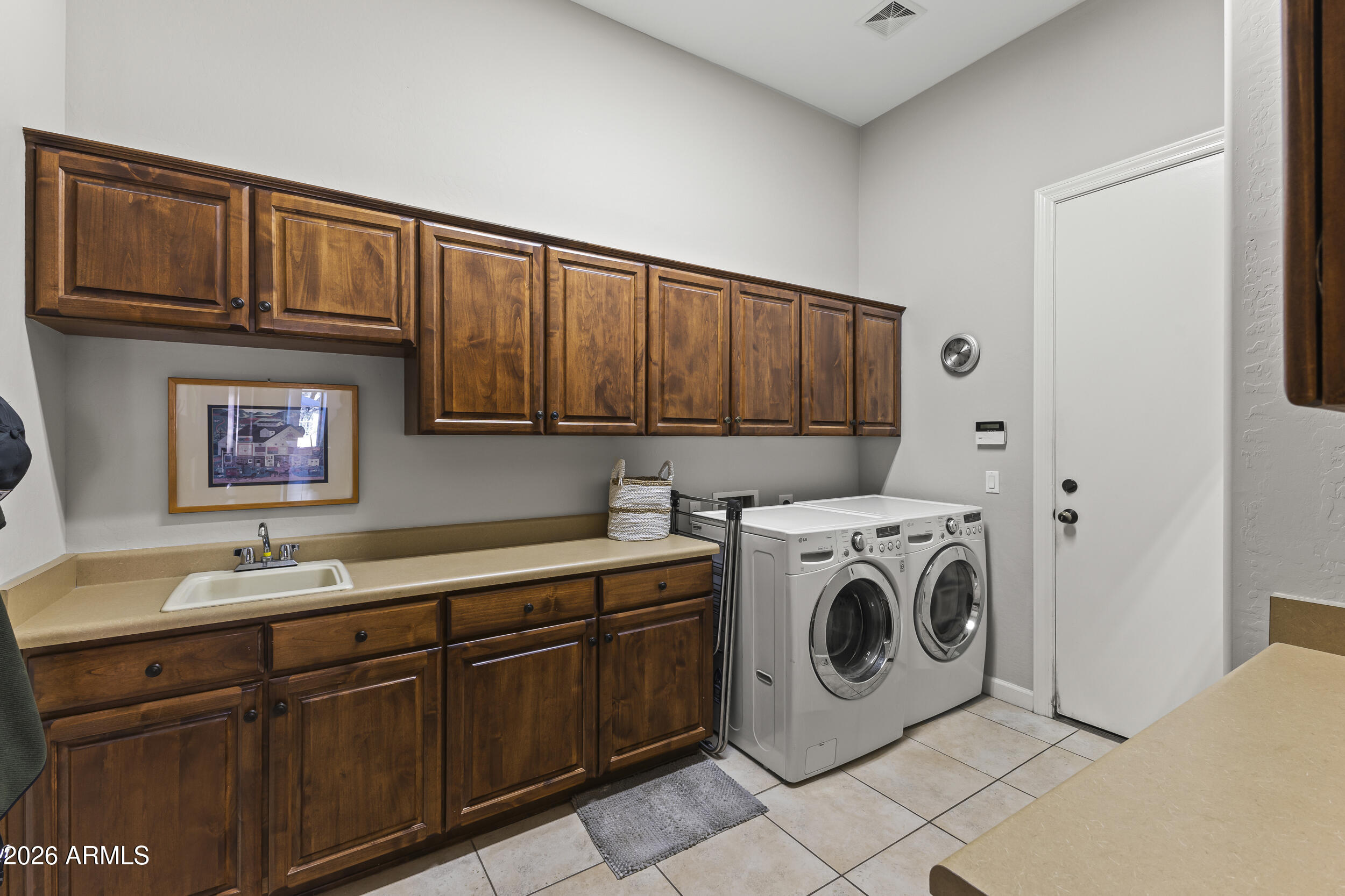 4123 N Silver Ridge Circle